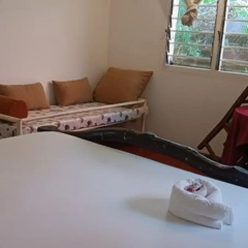 Bed in Travellers Inn Resort Malindi