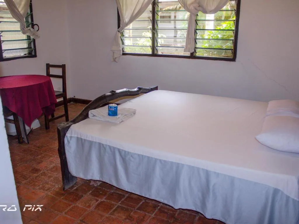 Bed in Travellers Inn Resort Malindi