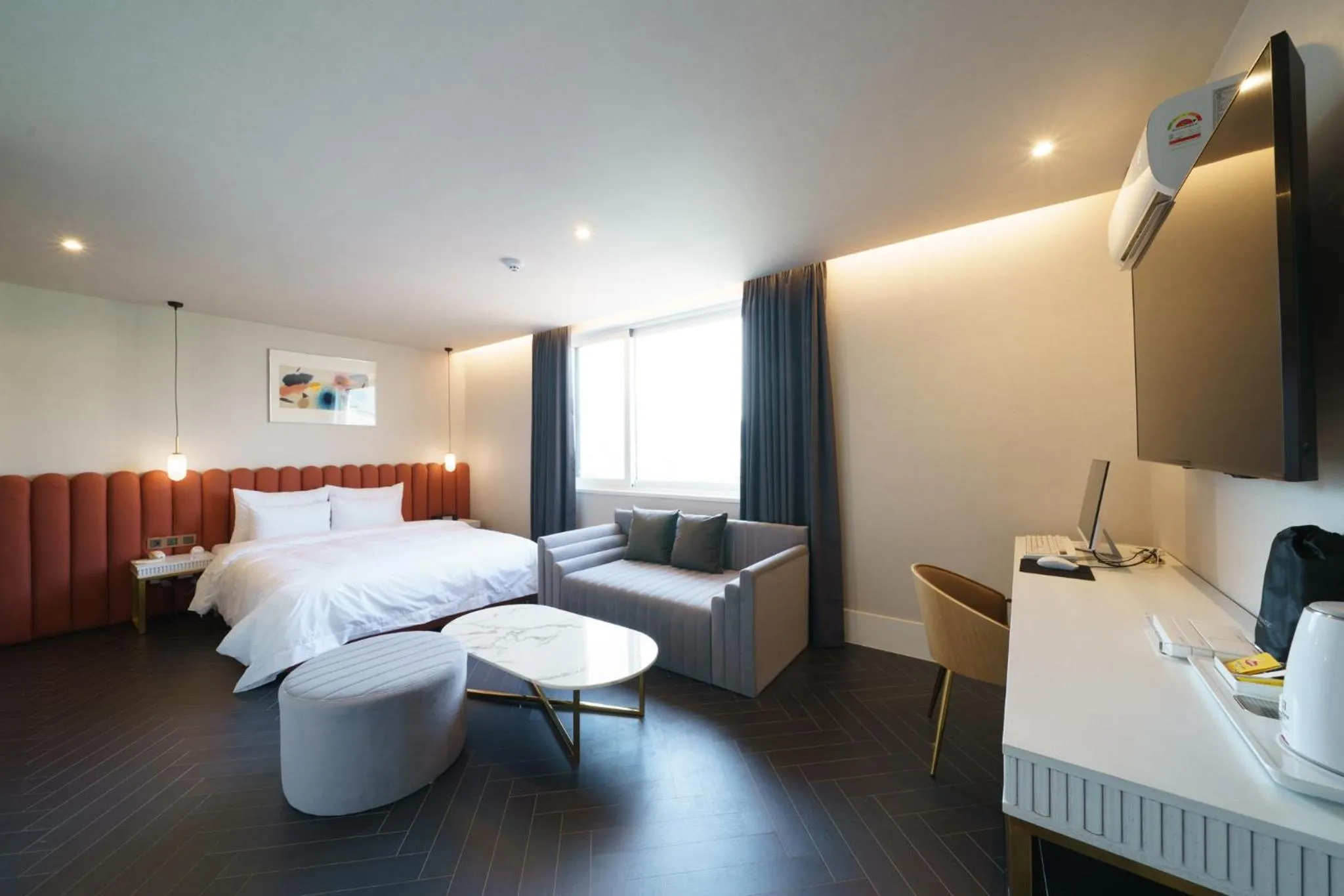 Busan H Avenue Jeonggwan Branch