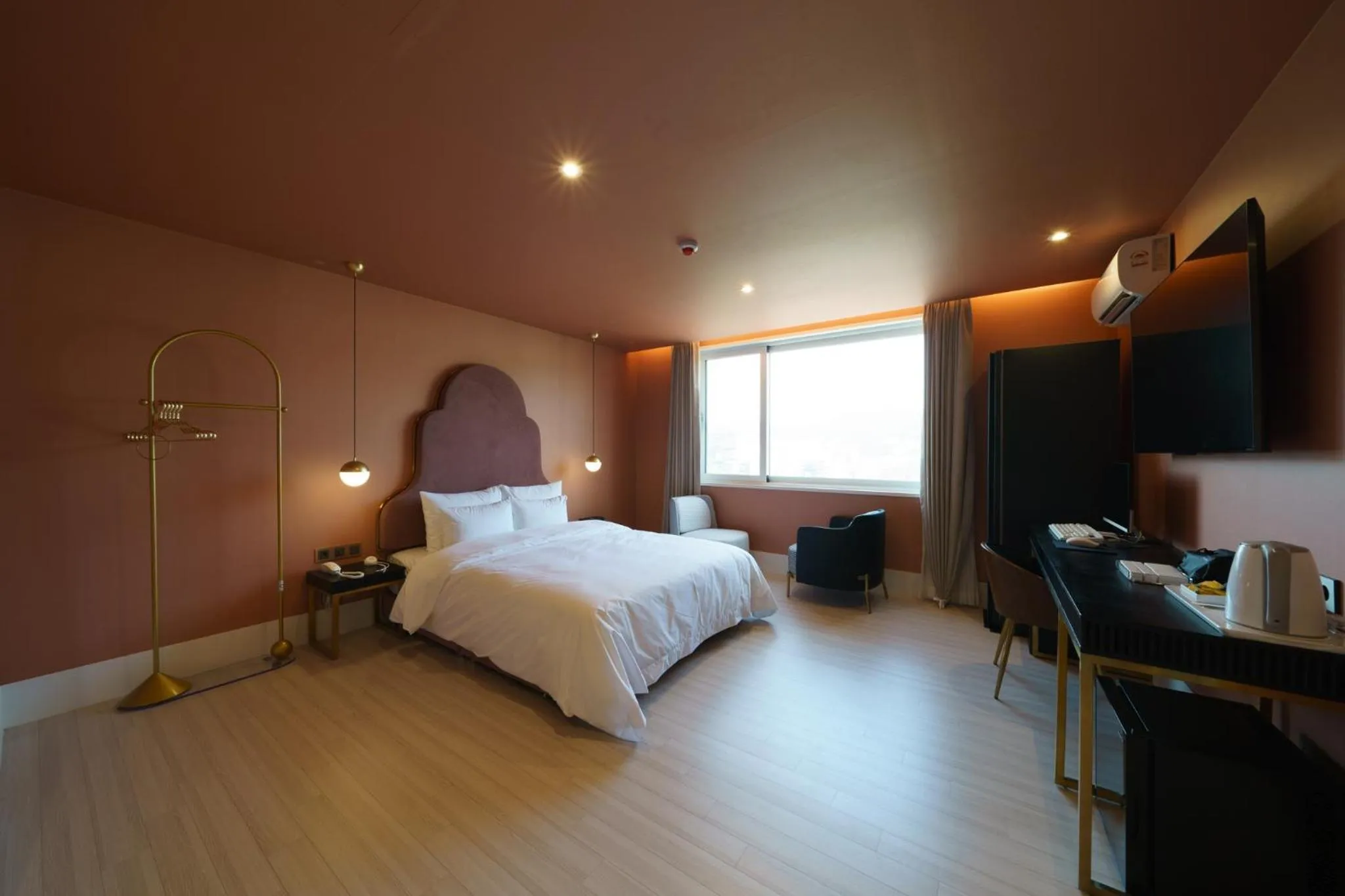 Bedroom, Bed in Busan H Avenue Jeonggwan Branch
