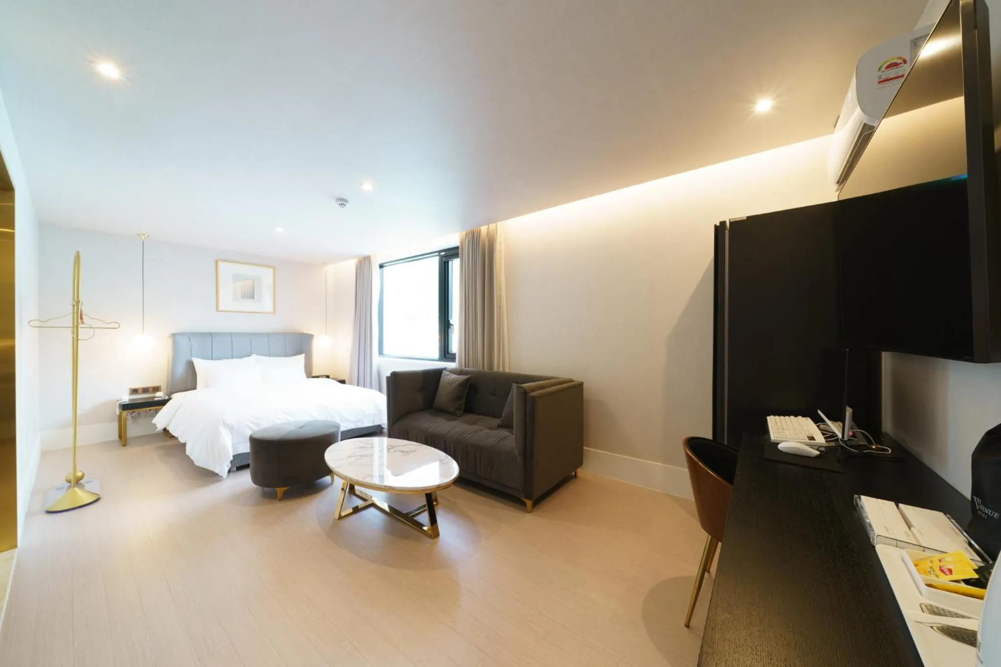 Bedroom, Bed in Busan H Avenue Jeonggwan Branch