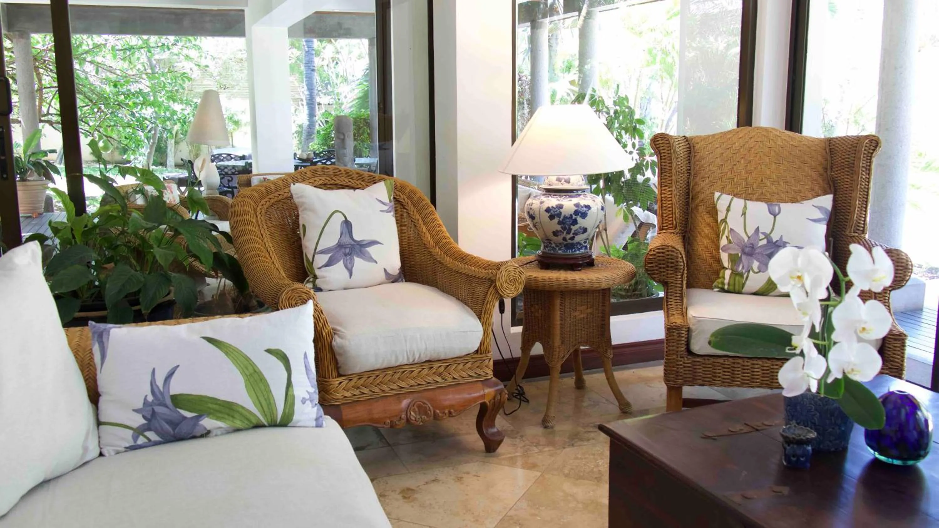 Seating area in Maison Mucuna