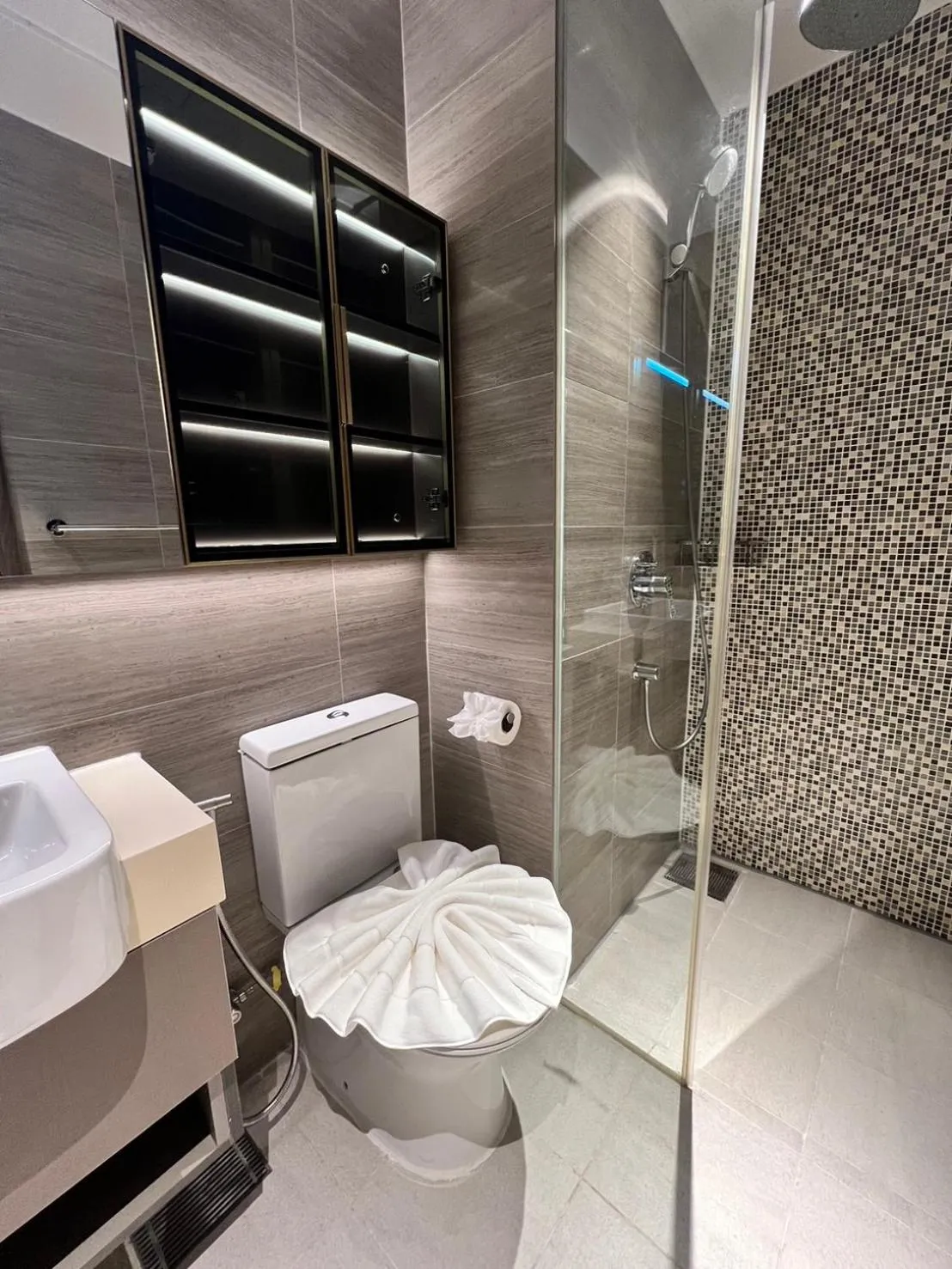 Shower in P Residence Phnom Penh