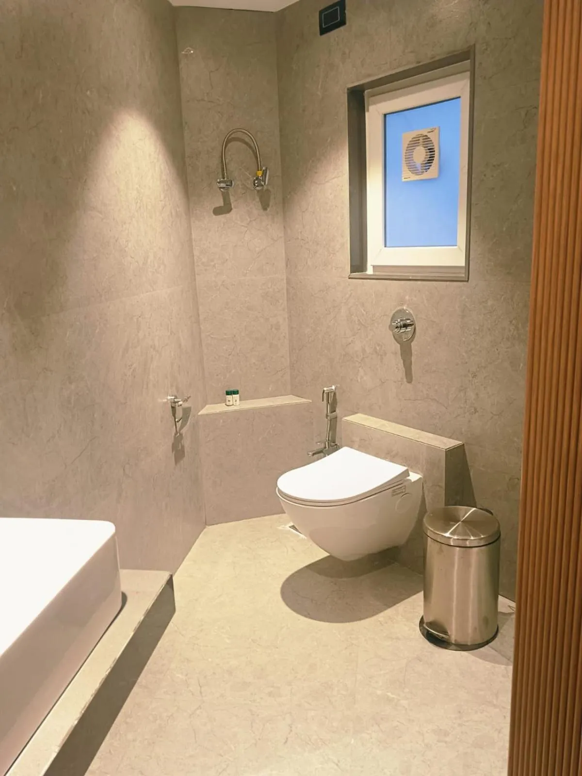 Toilet in Orient Beacon Resort, Panchgani