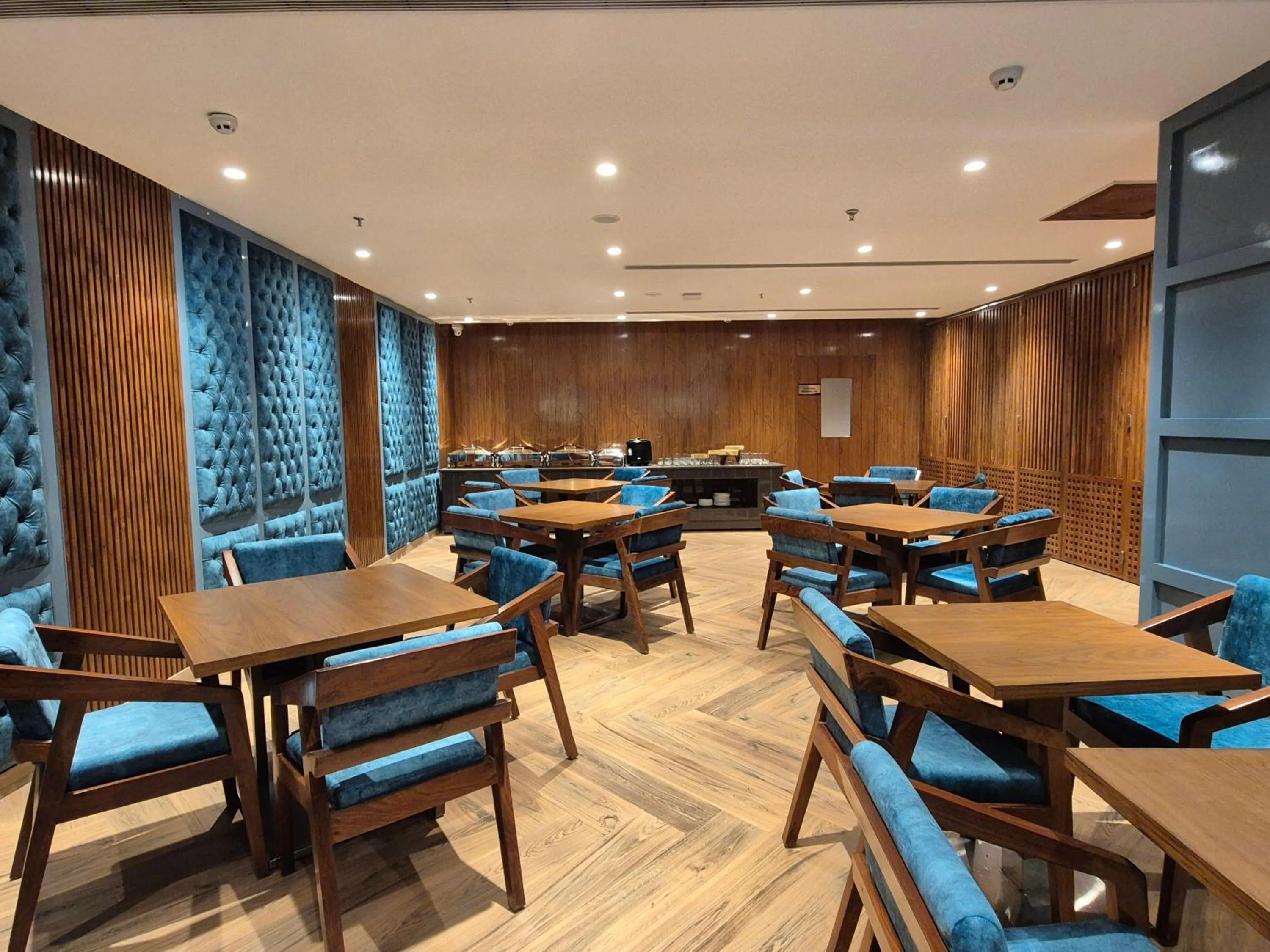 Restaurant/places to eat in Lords Eco Inn Dera Bassi