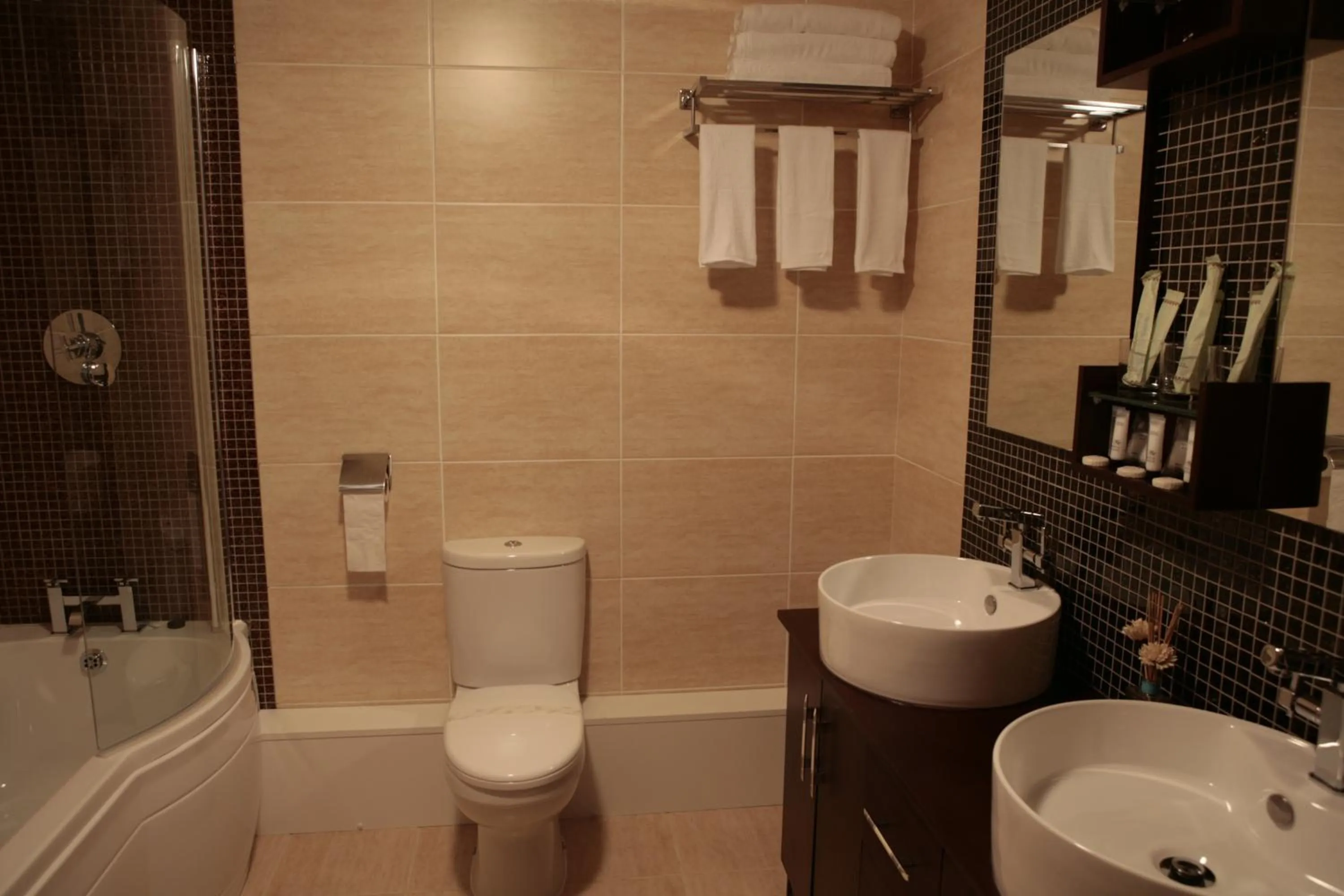 Bathroom in The Plough Inn