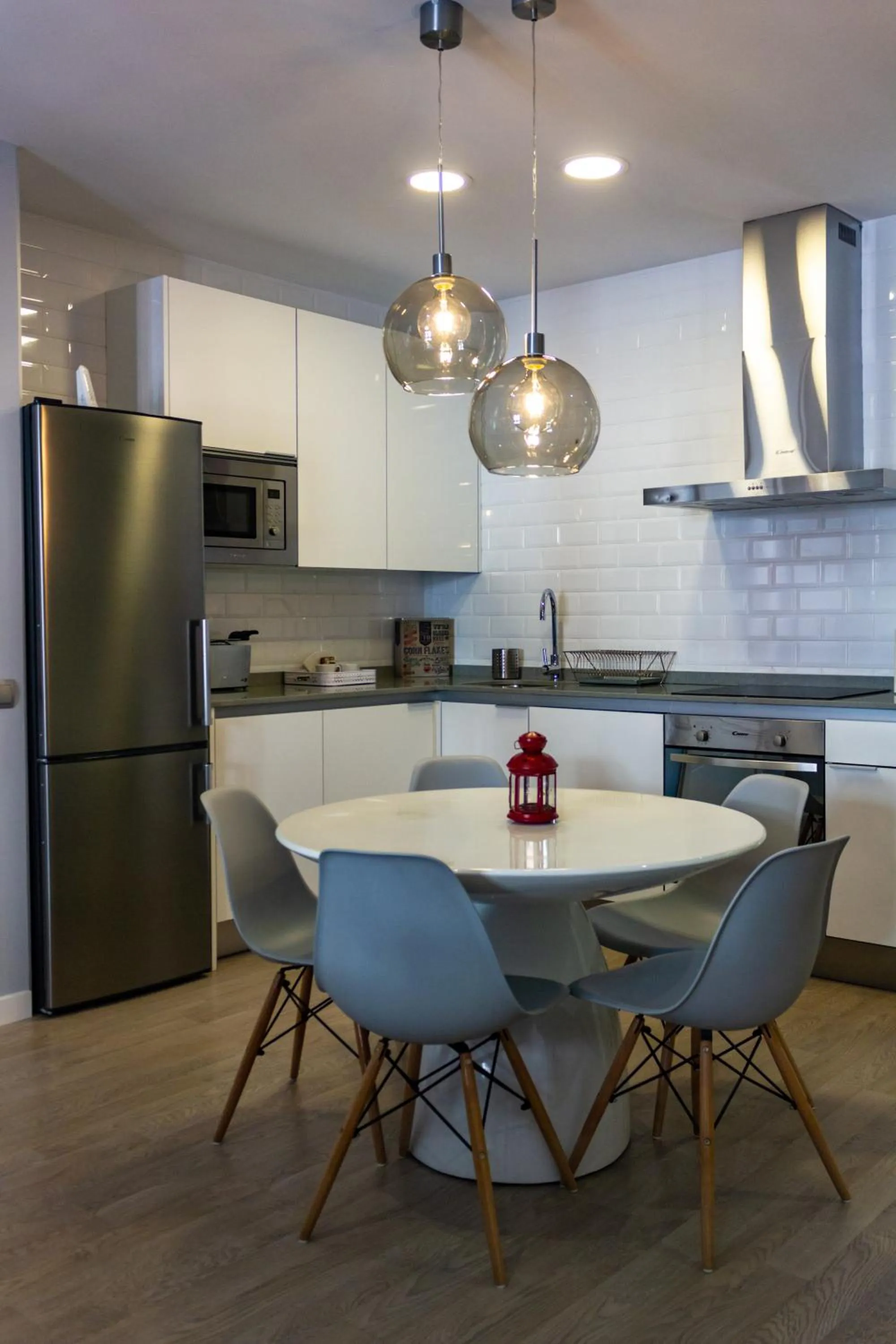 Kitchen or kitchenette in Arenal Suites Puerta del Sol