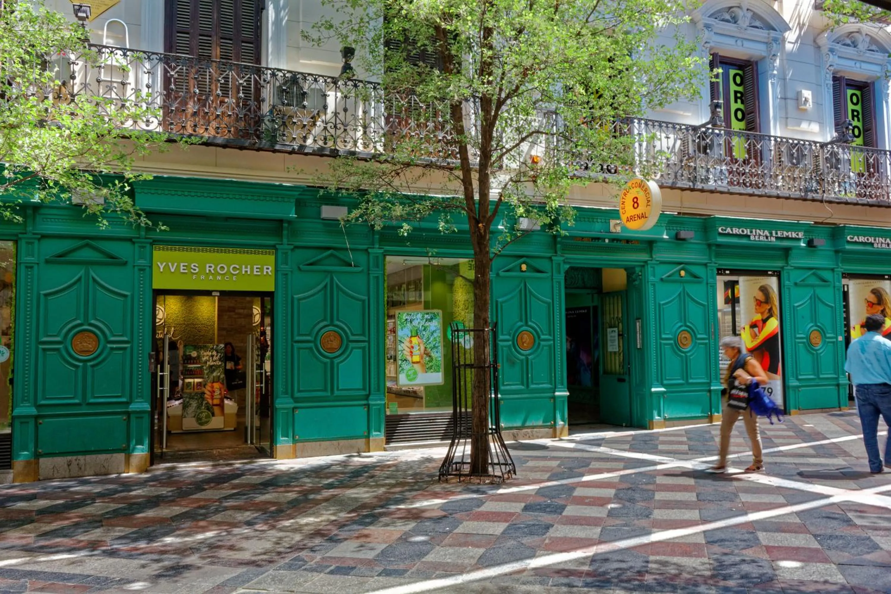 Facade/entrance in Arenal Suites Puerta del Sol