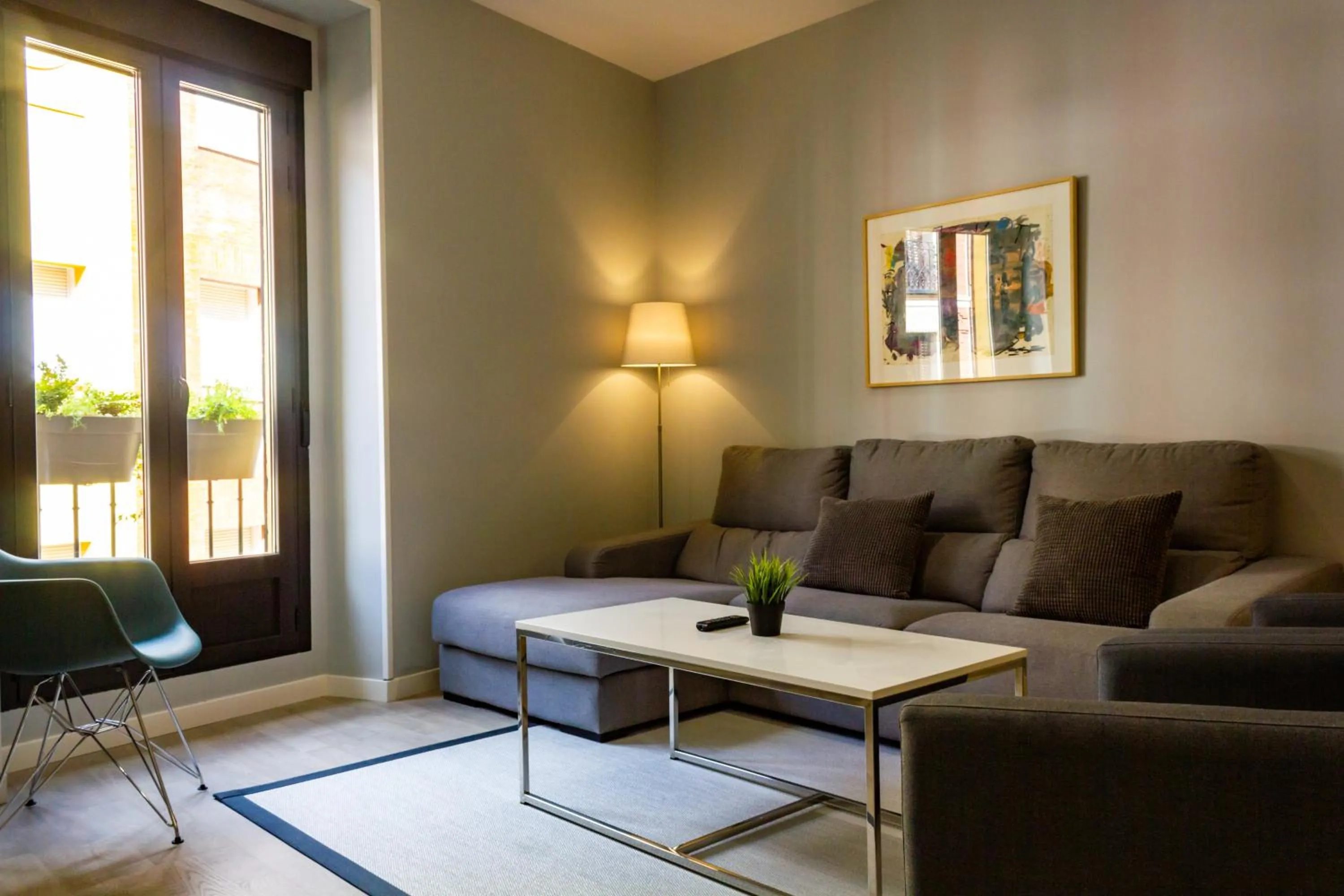 Living room in Arenal Suites Puerta del Sol