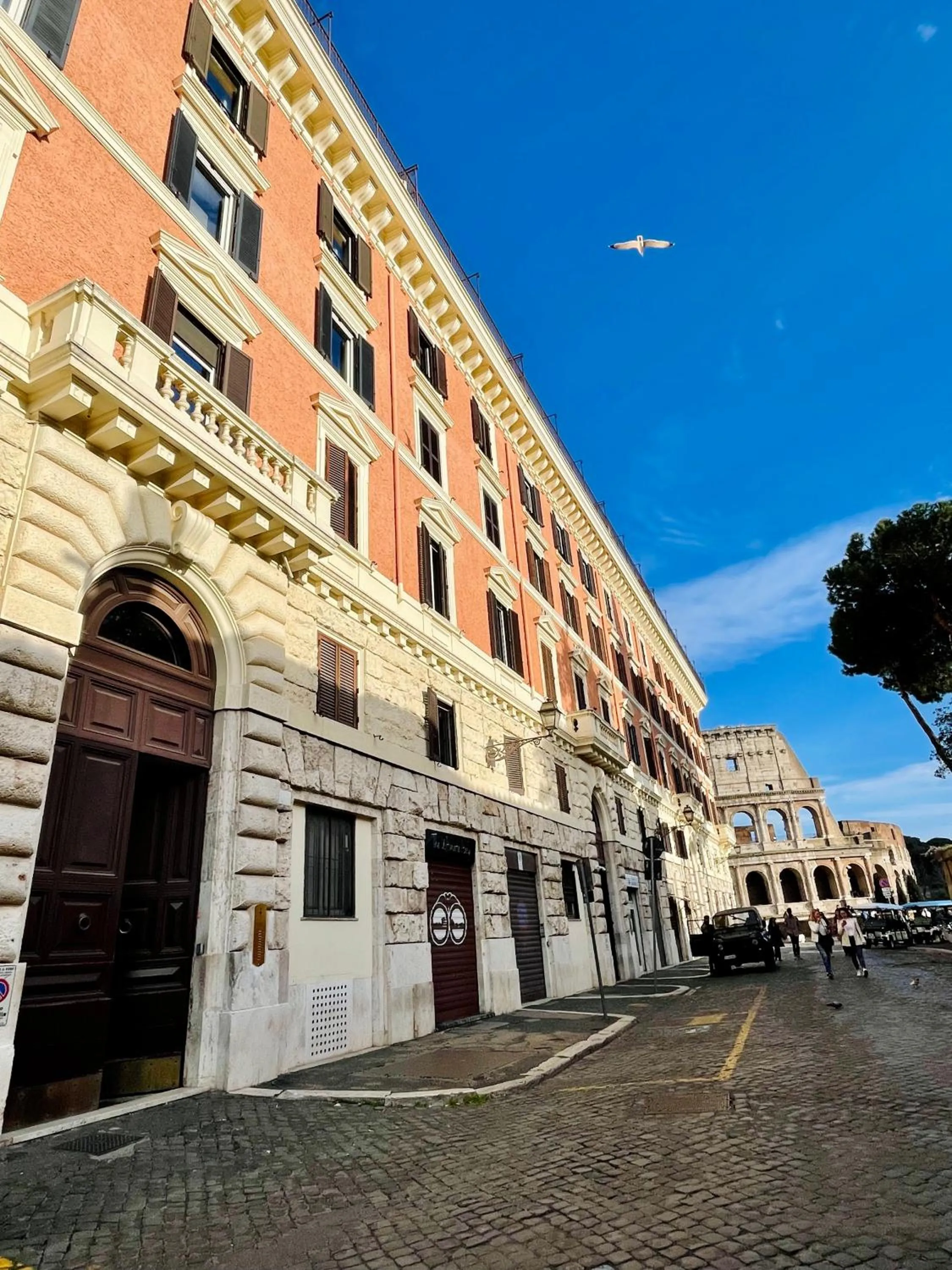 Property building in Martina al Colosseo