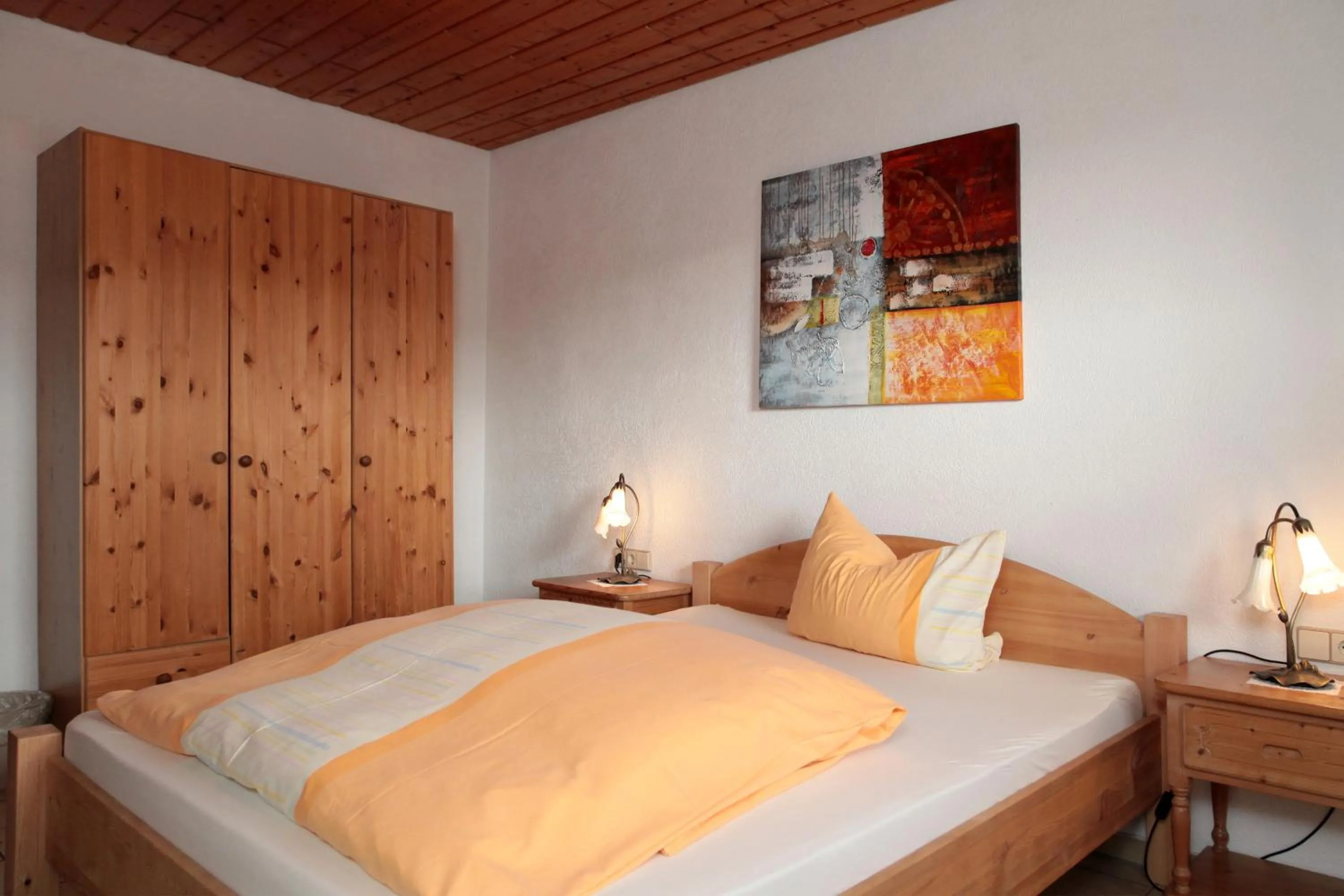Photo of the whole room, Bed in Pension La Cascina