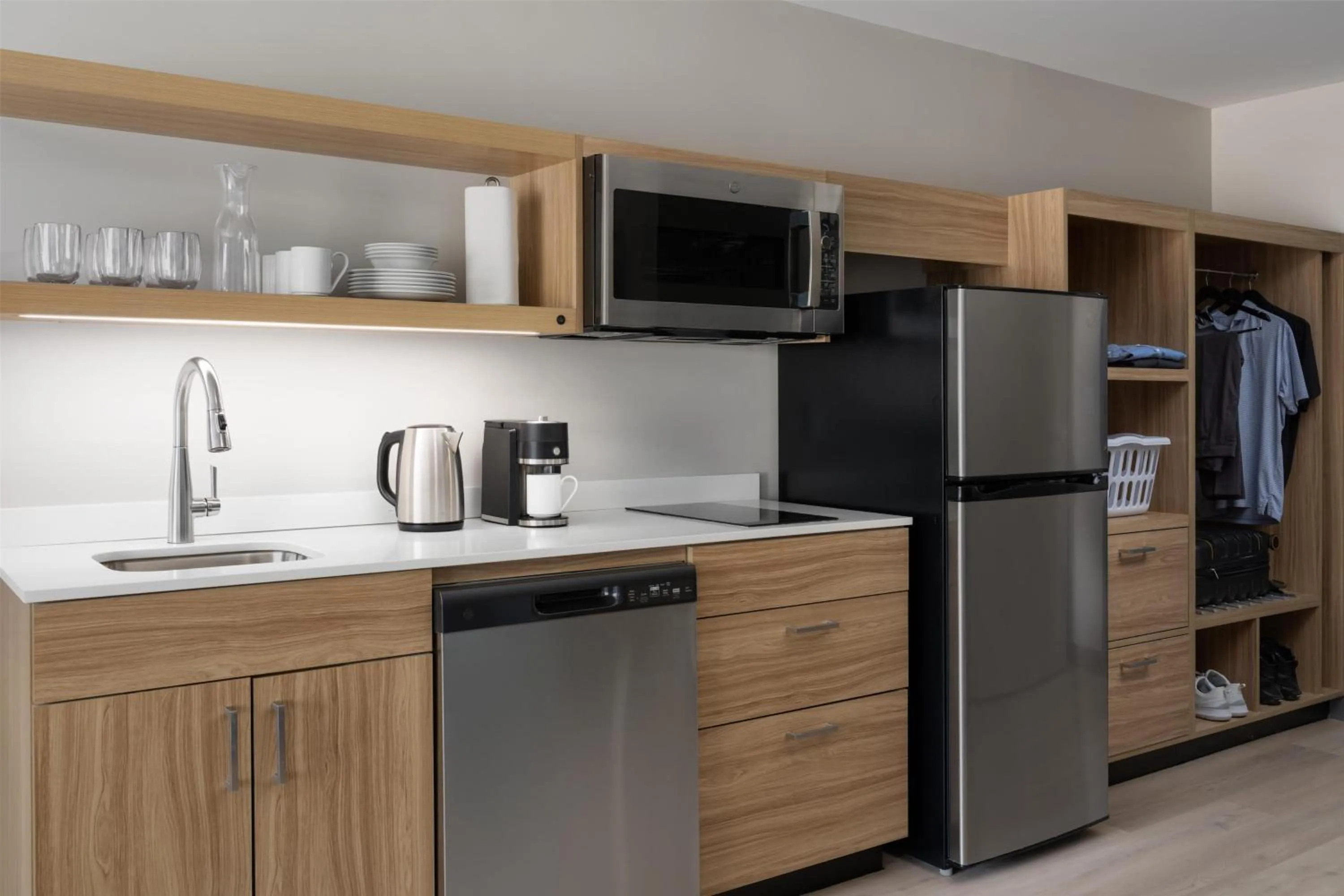 Kitchen or kitchenette in Hyatt Studios Mobile/Tillmans Corner