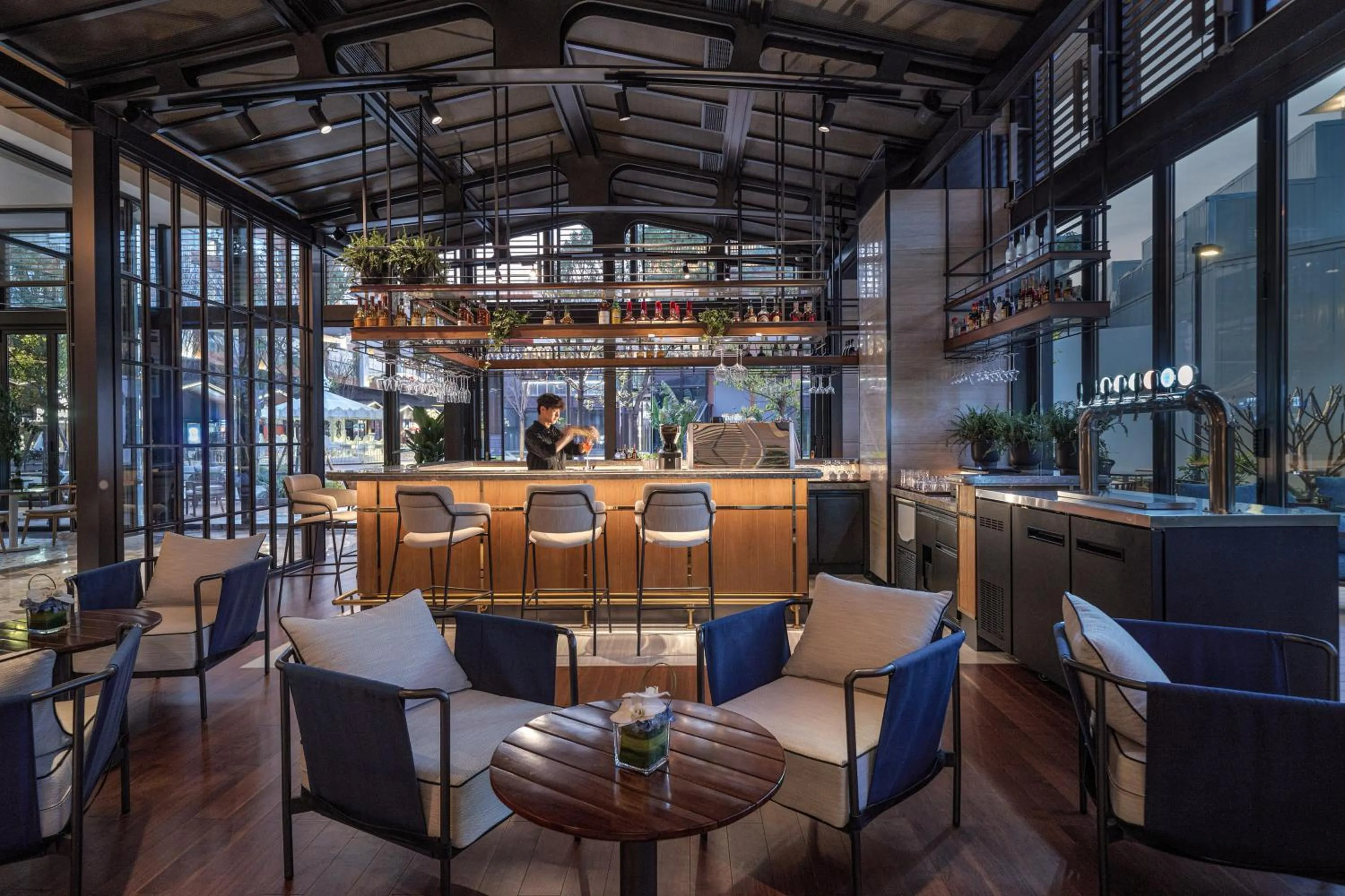 Lounge or bar in Hyatt Centric Ocean Front Xiamen
