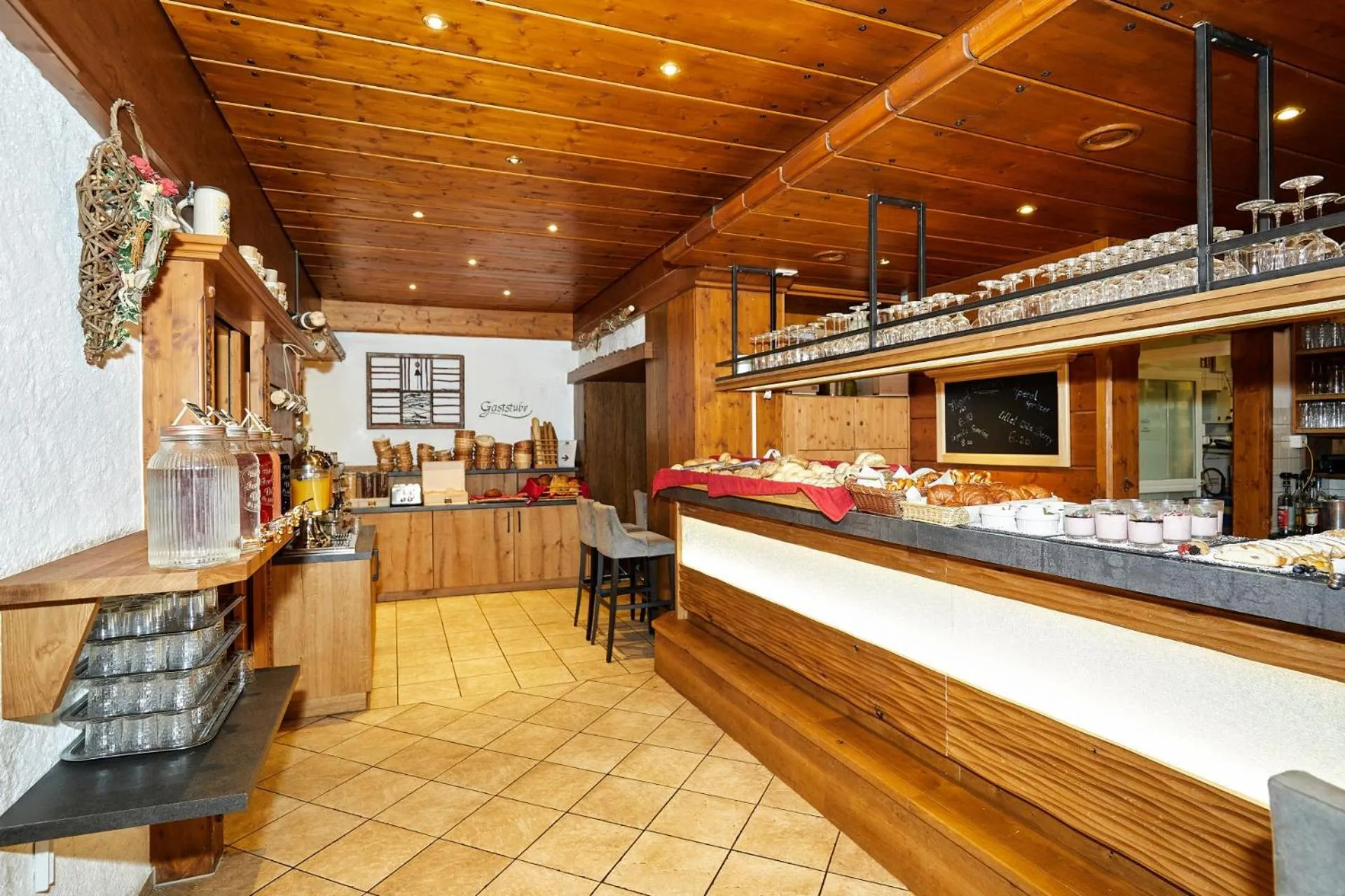 Buffet breakfast in Ruperti - Gästehaus