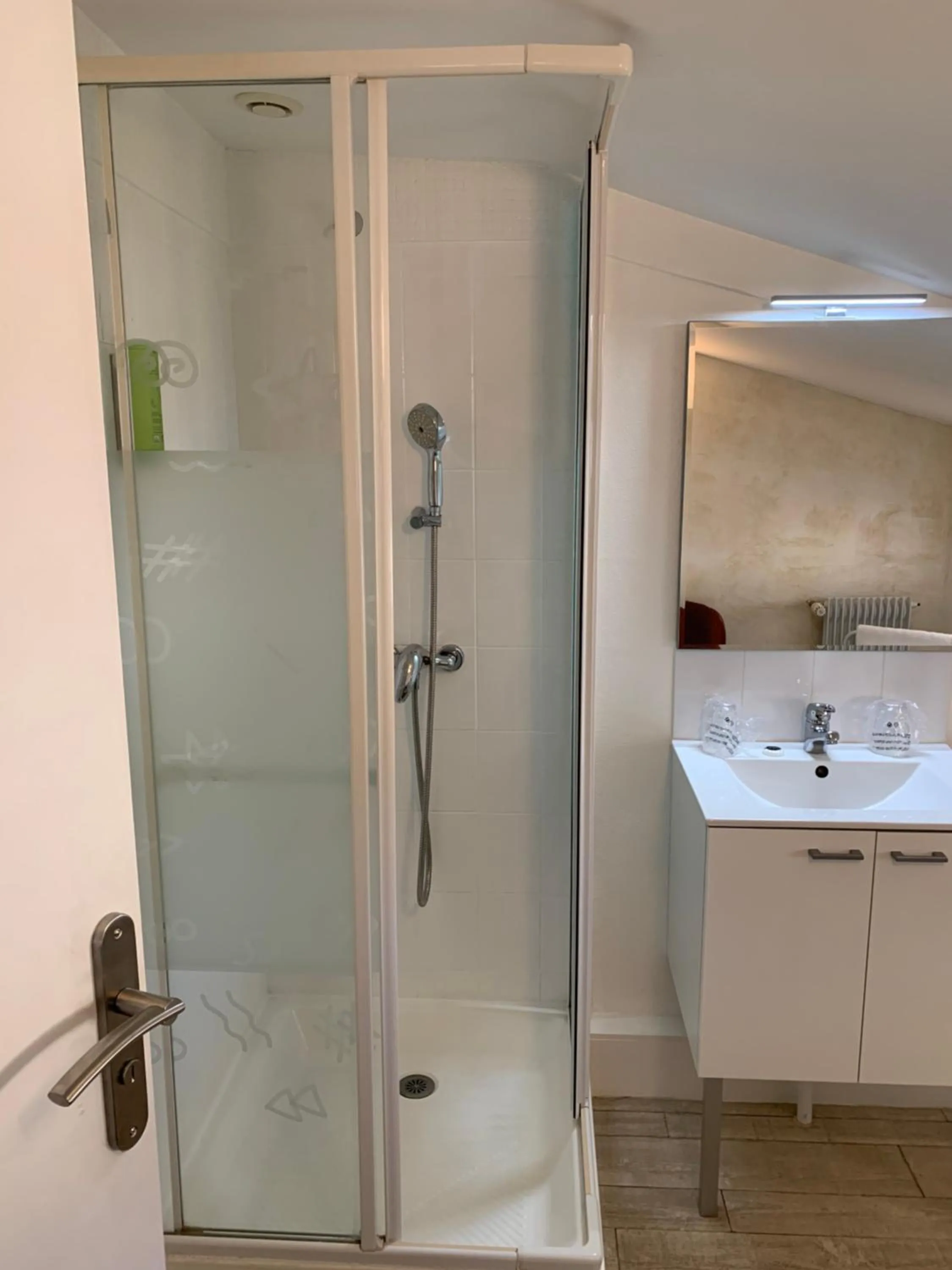 Shower in Le Melchior