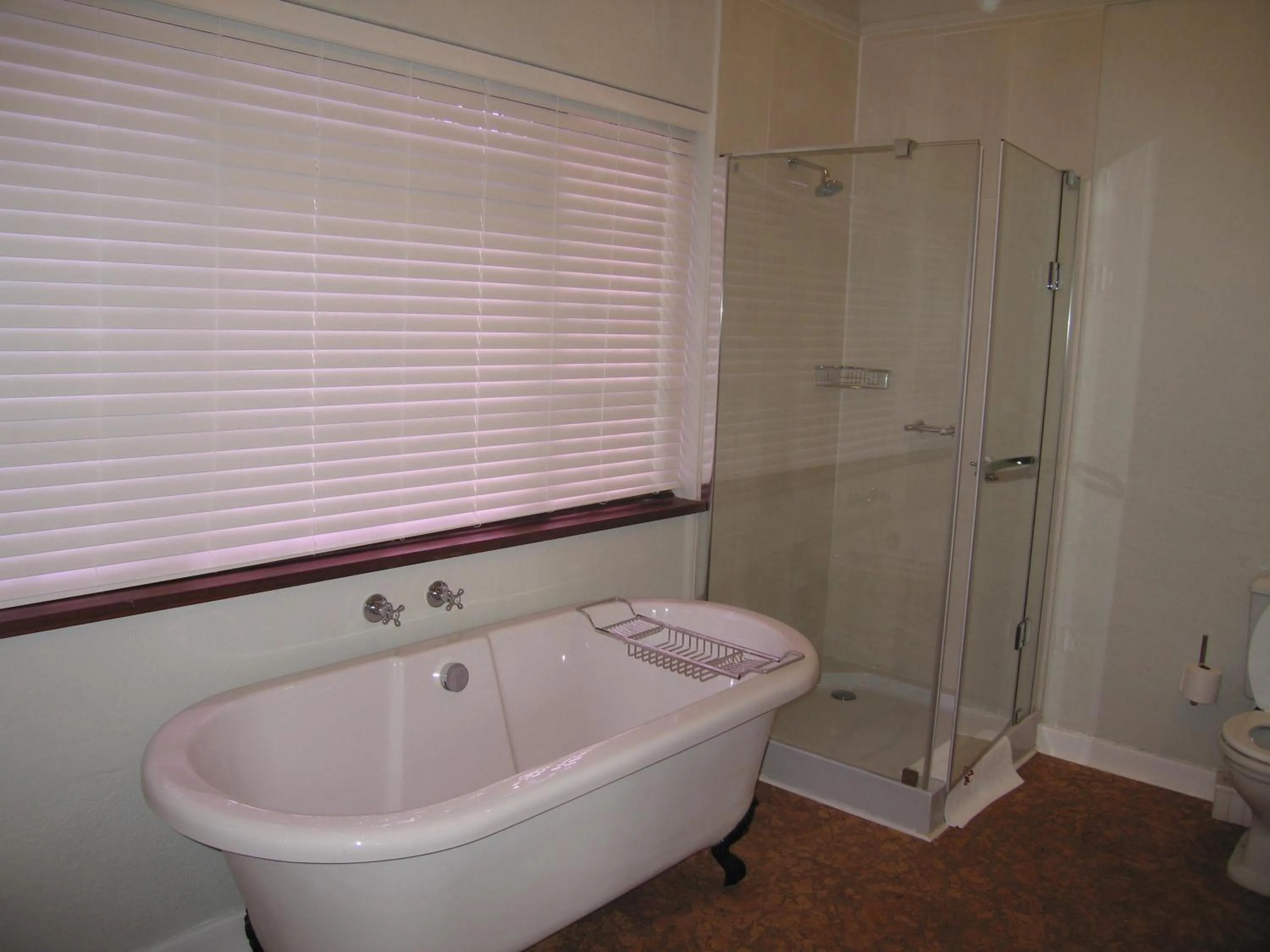 Bathroom in Beaufort Manor Country Lodge