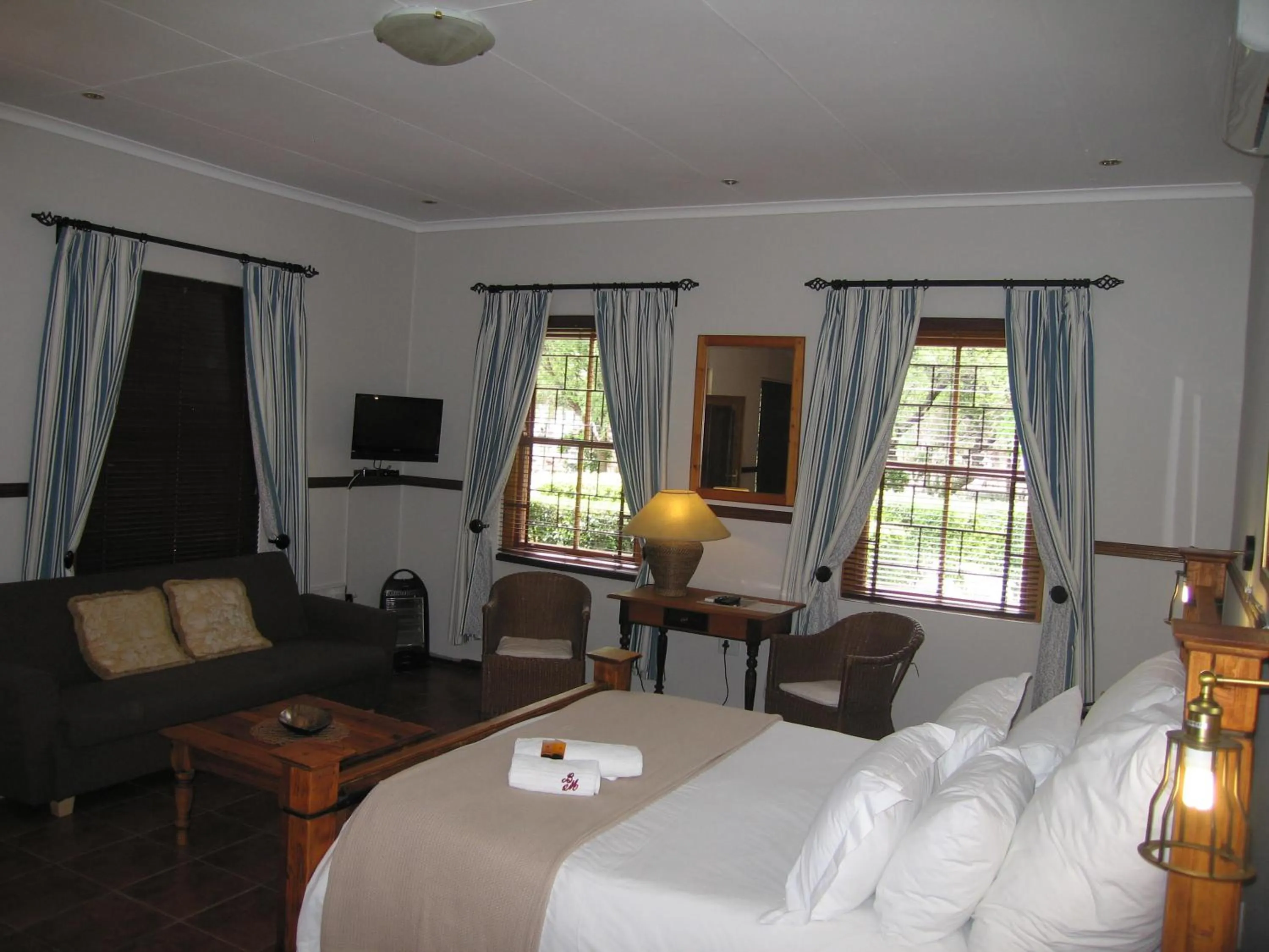Bedroom in Beaufort Manor Country Lodge
