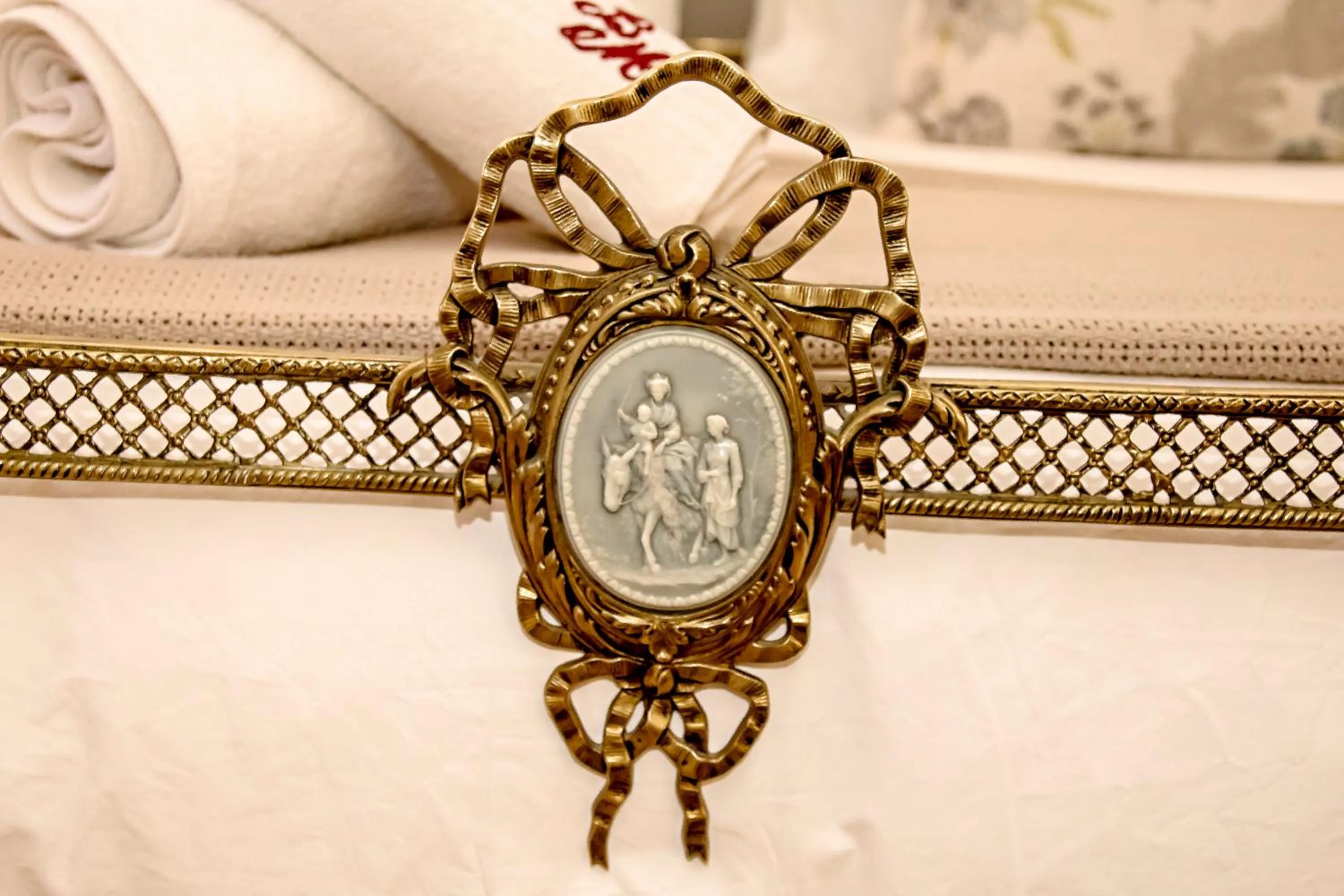 Decorative detail in Beaufort Manor Country Lodge