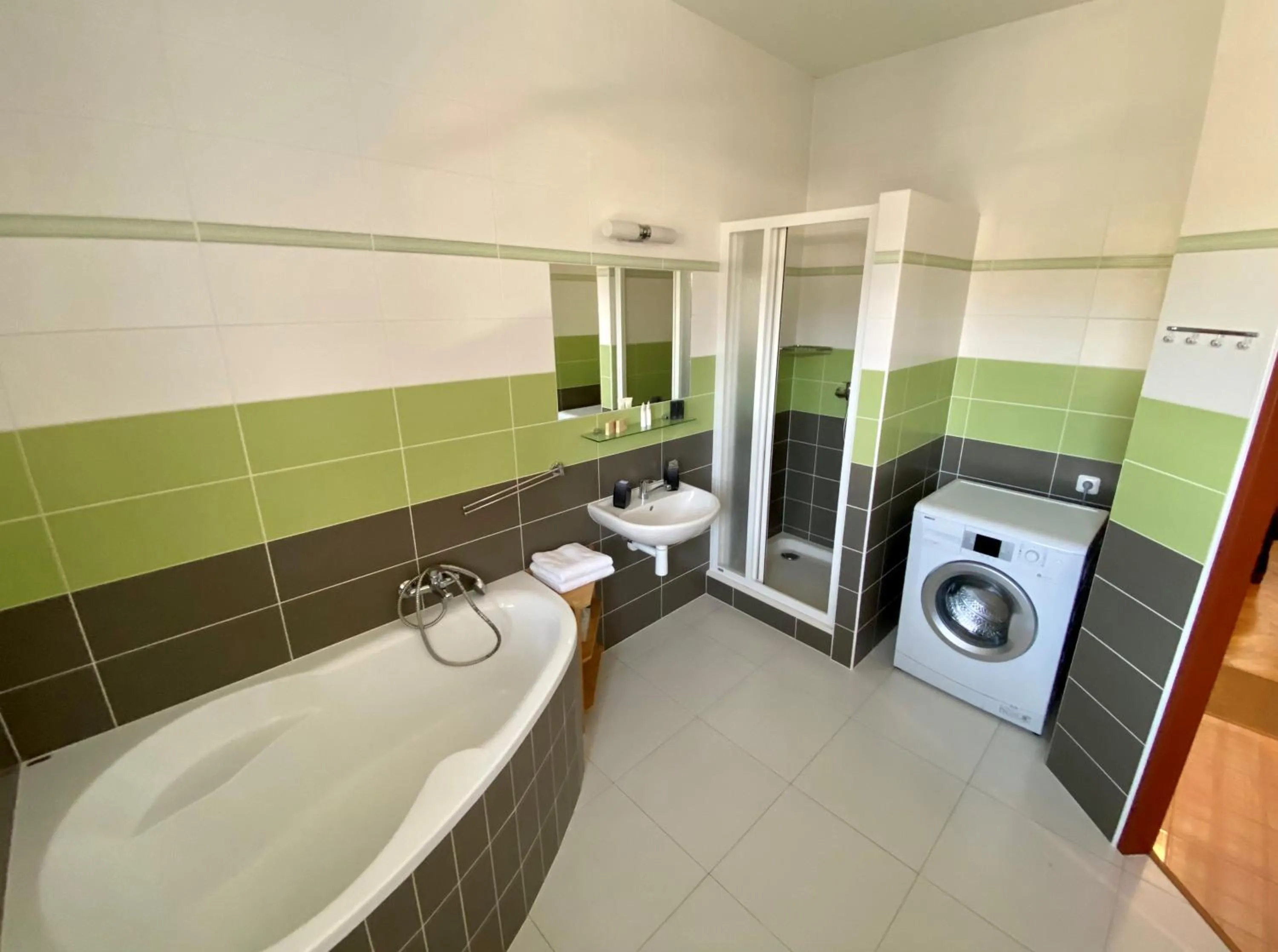 Bathroom in Hotel Freud