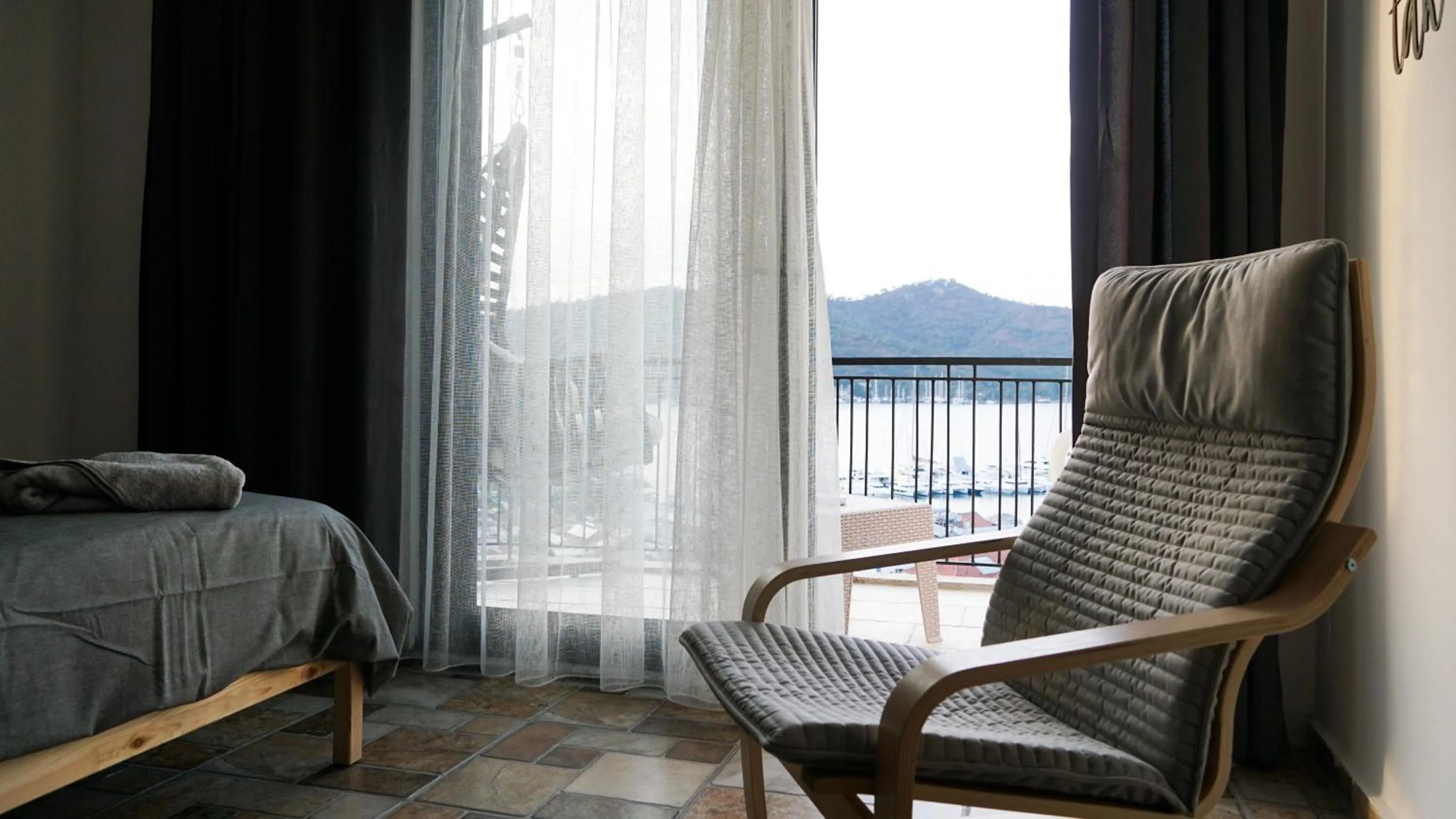 Massage, Bed in El Camino Hostel & Pub