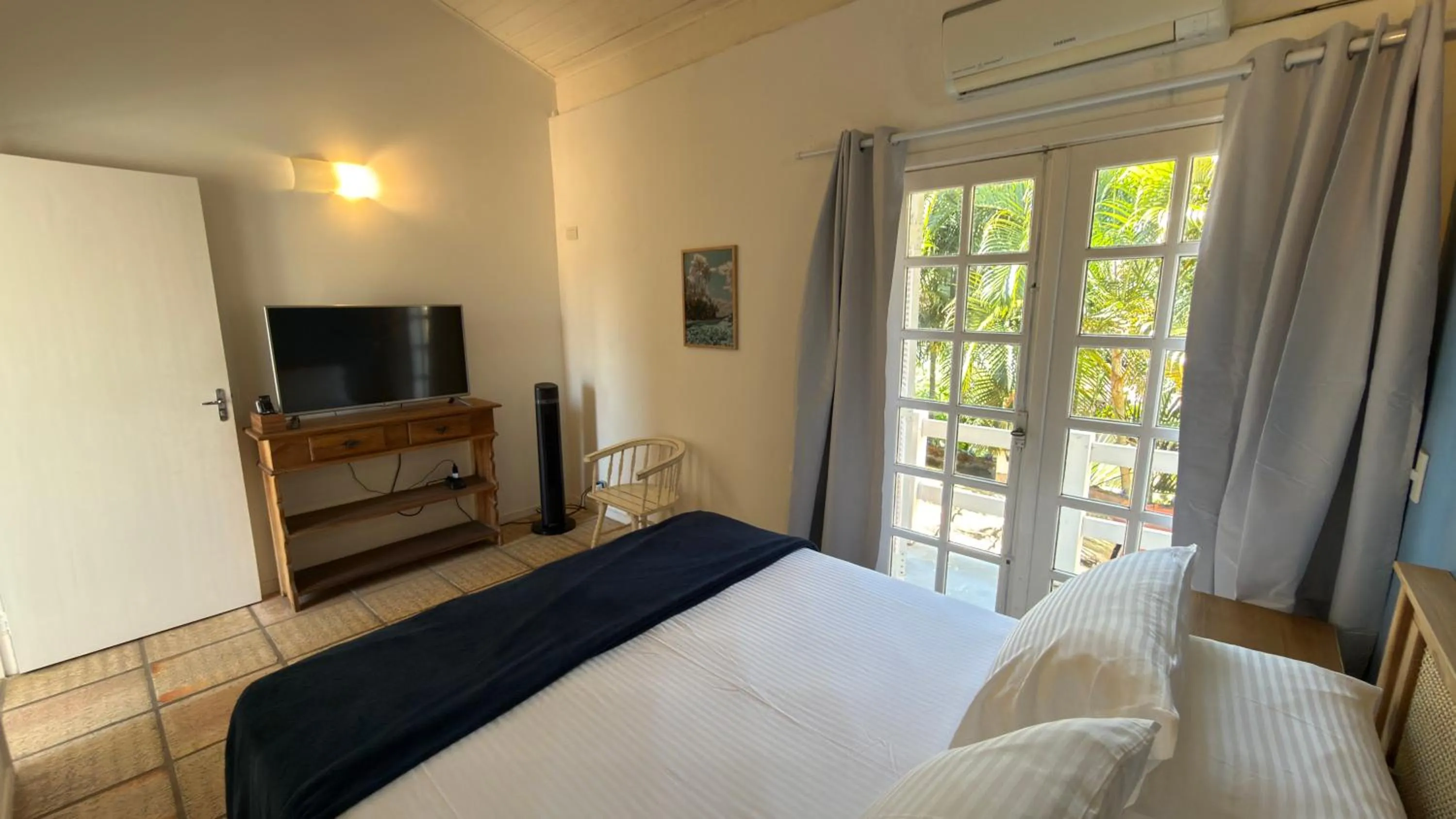 Bedroom, Bed in Pousada Pantai Maresias