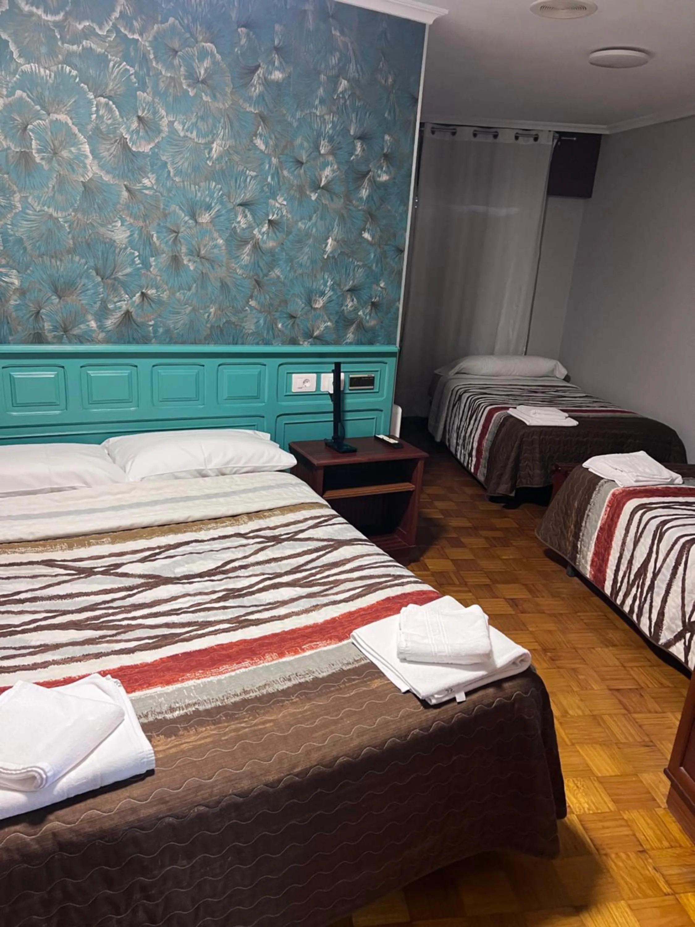 Bedroom, Bed in Hotel Celta Galaico