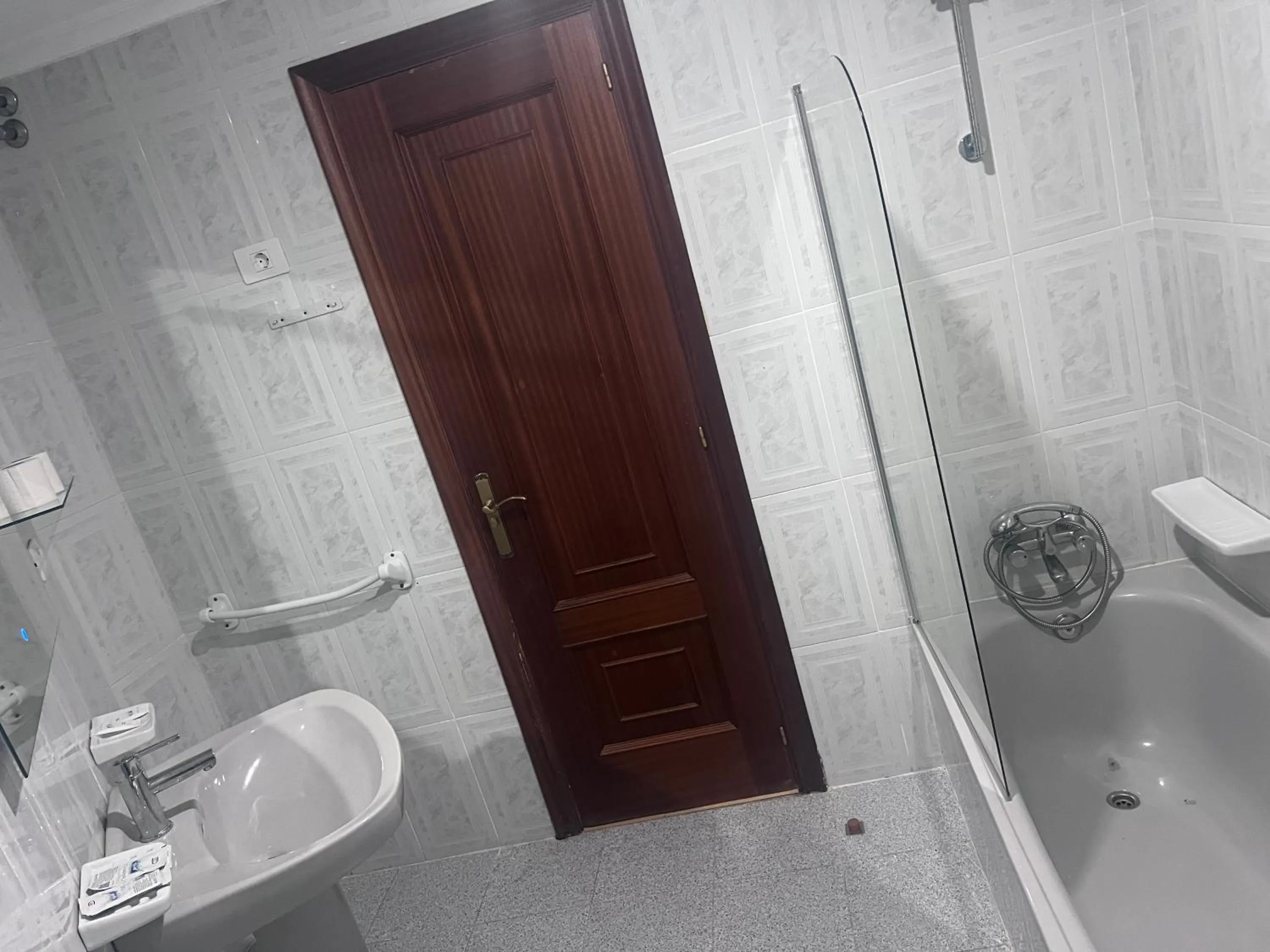 Bathroom in Hotel Celta Galaico