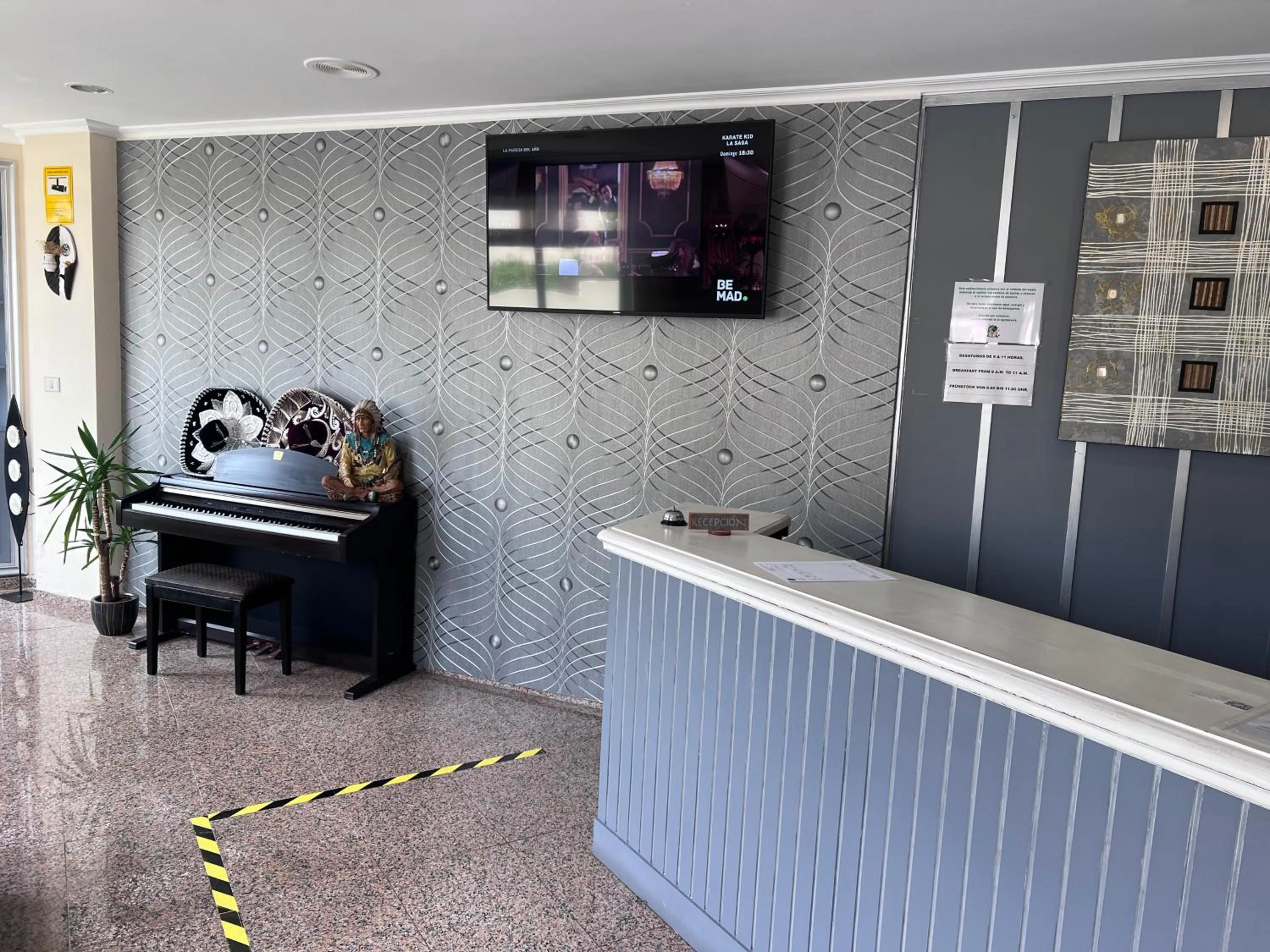 TV and multimedia in Hotel Celta Galaico