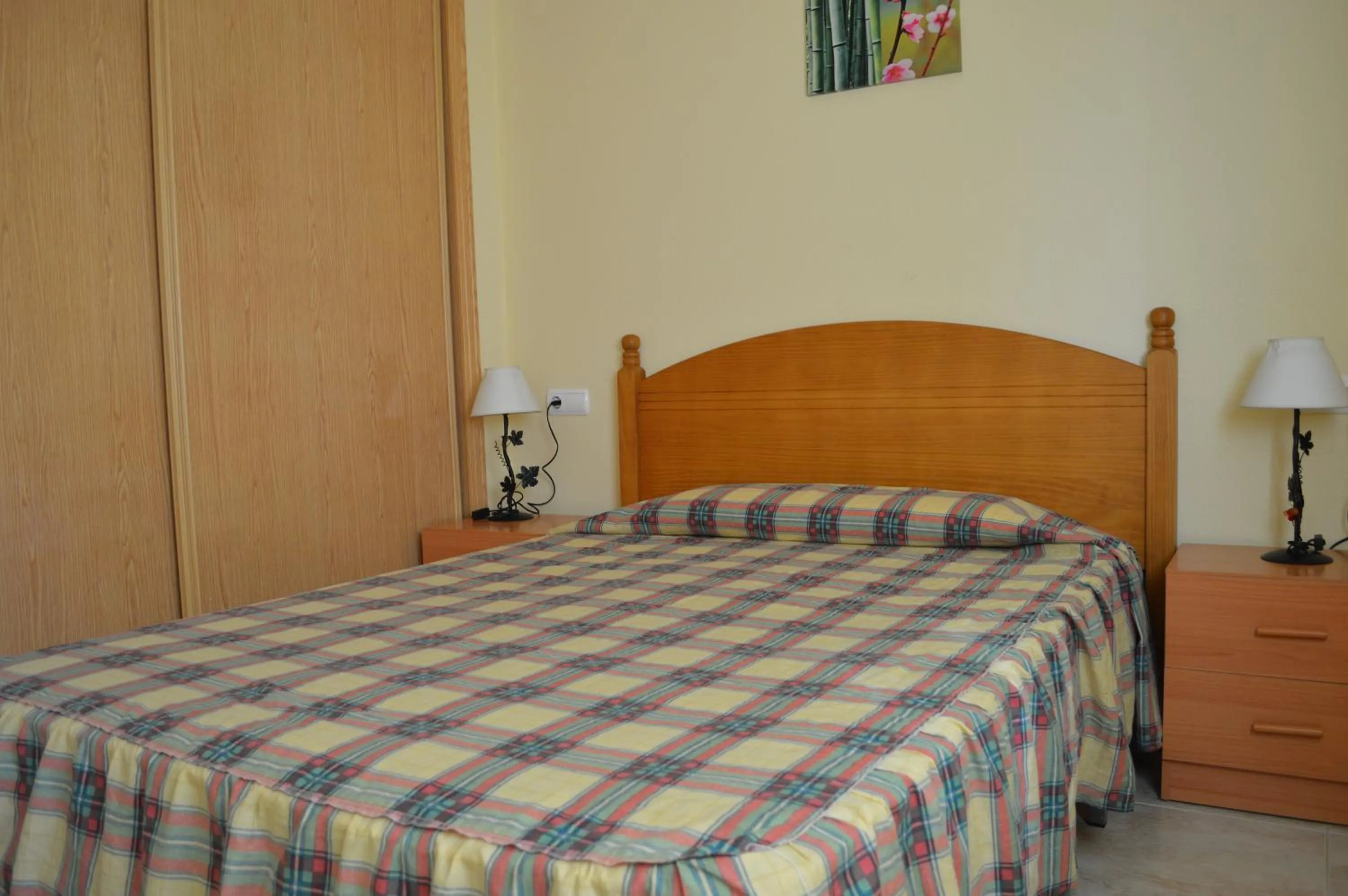 Bedroom, Bed in JOYAPARTMENTS Golden Pineda
