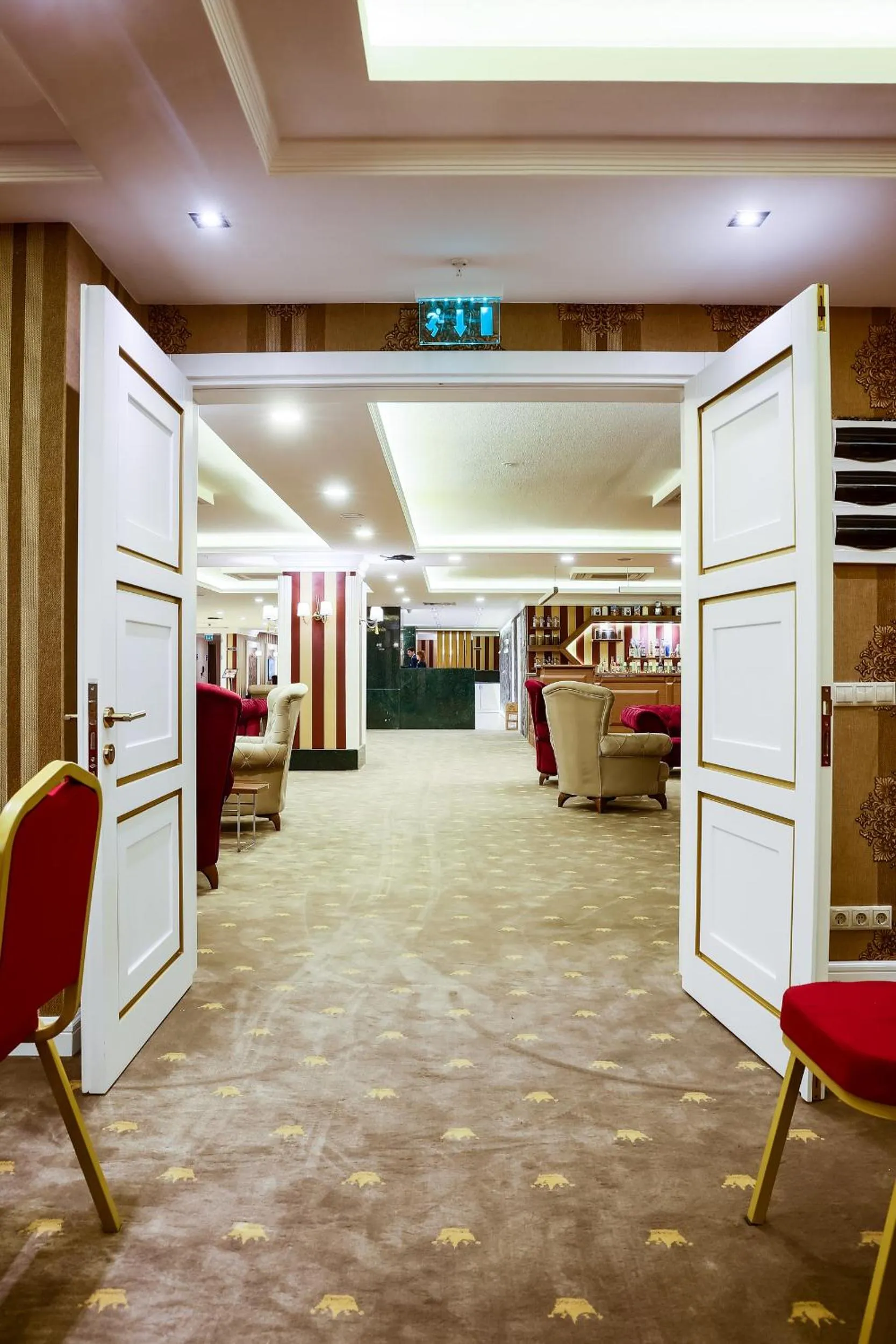 Lobby or reception in Royal Hotel Inegol