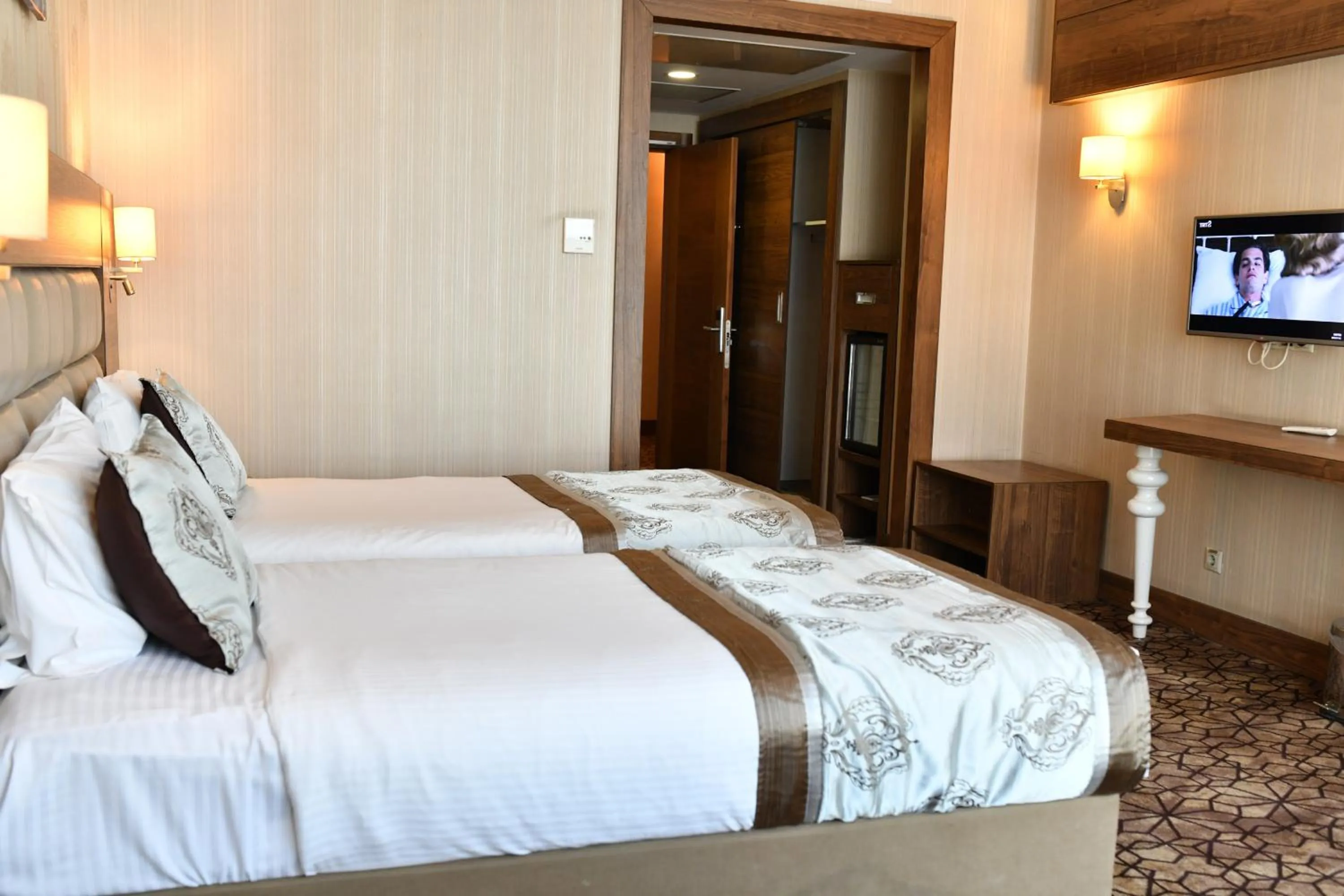 Bed in Royal Hotel Inegol