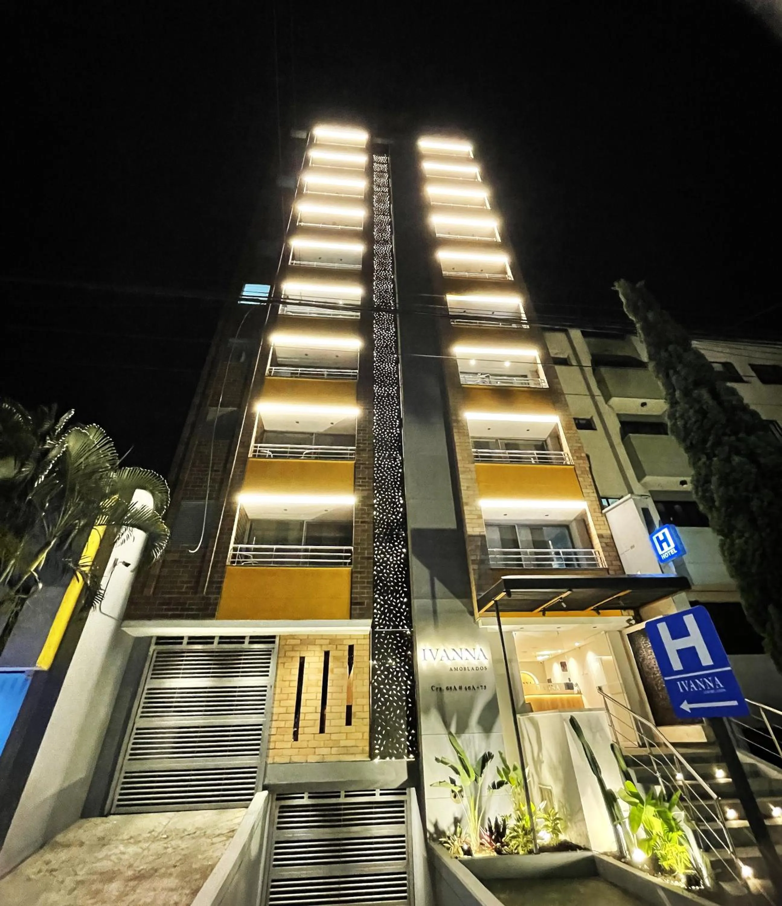 Property building in Ivanna Jumar ApartaHotel - Laureles Estadio