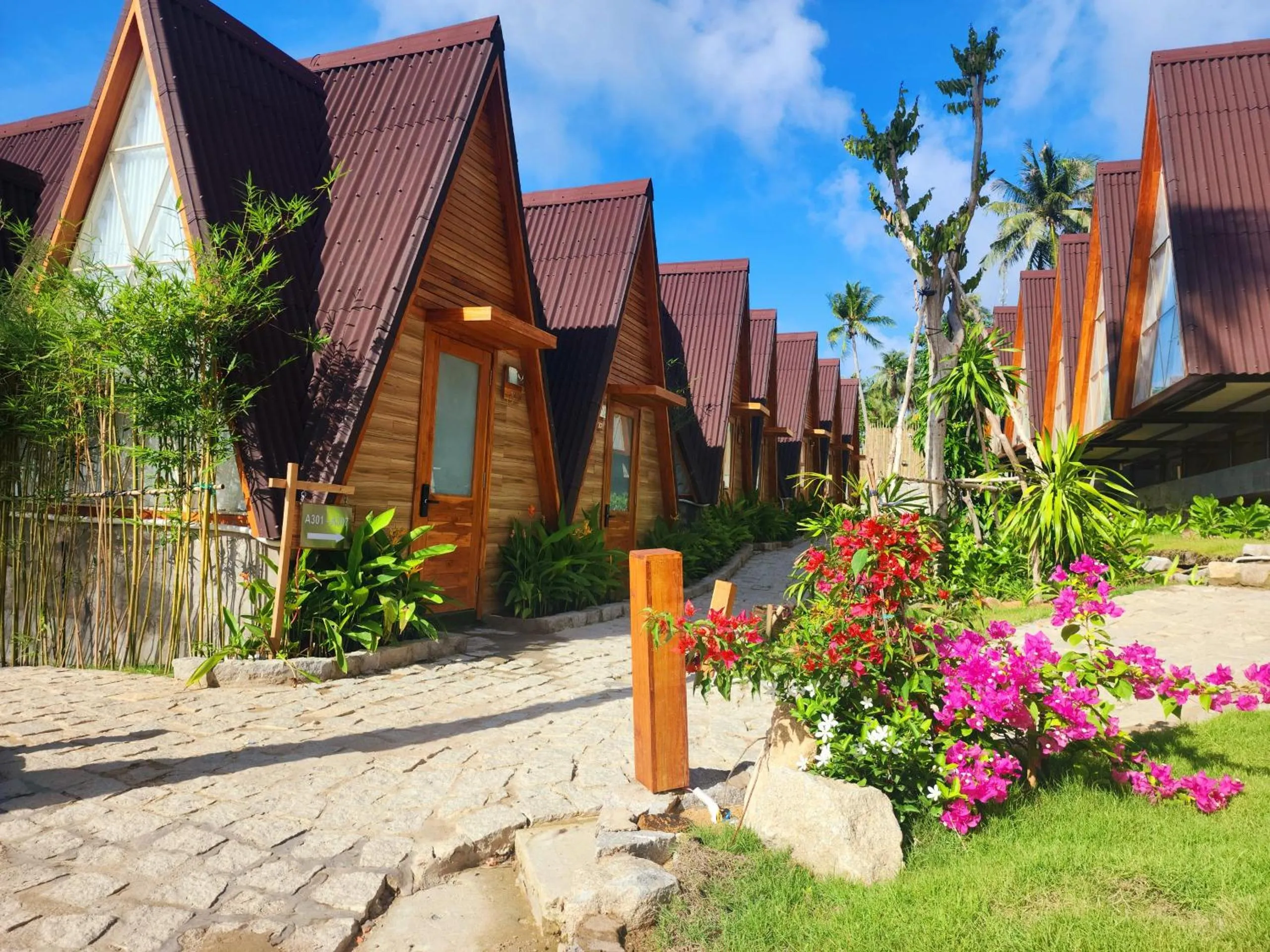 Property building in Fly Up Resort