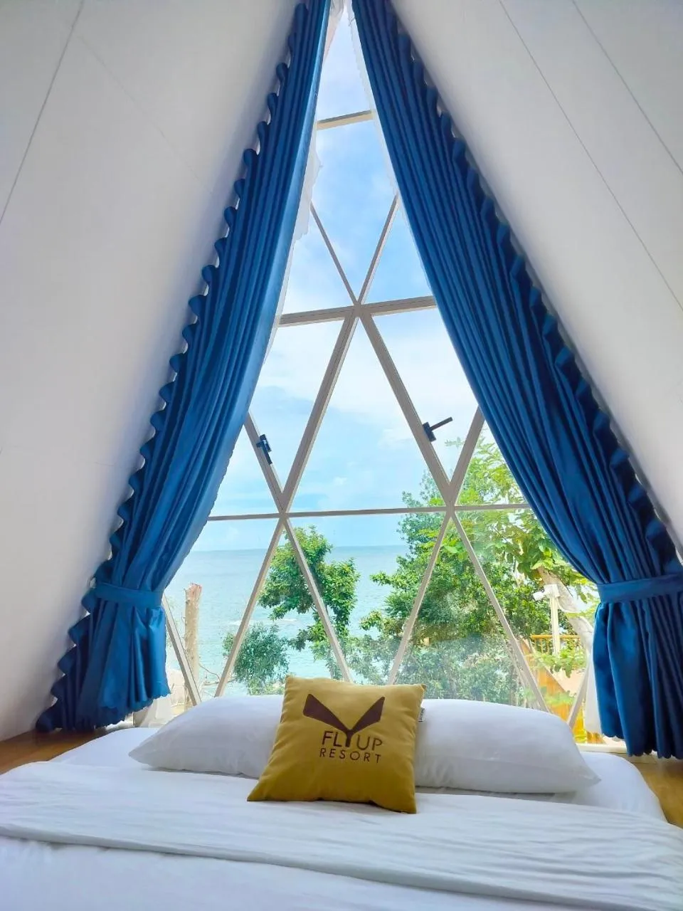 Bed in Fly Up Resort