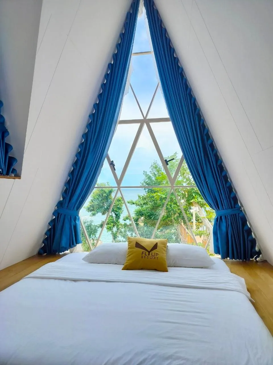 Bed in Fly Up Resort