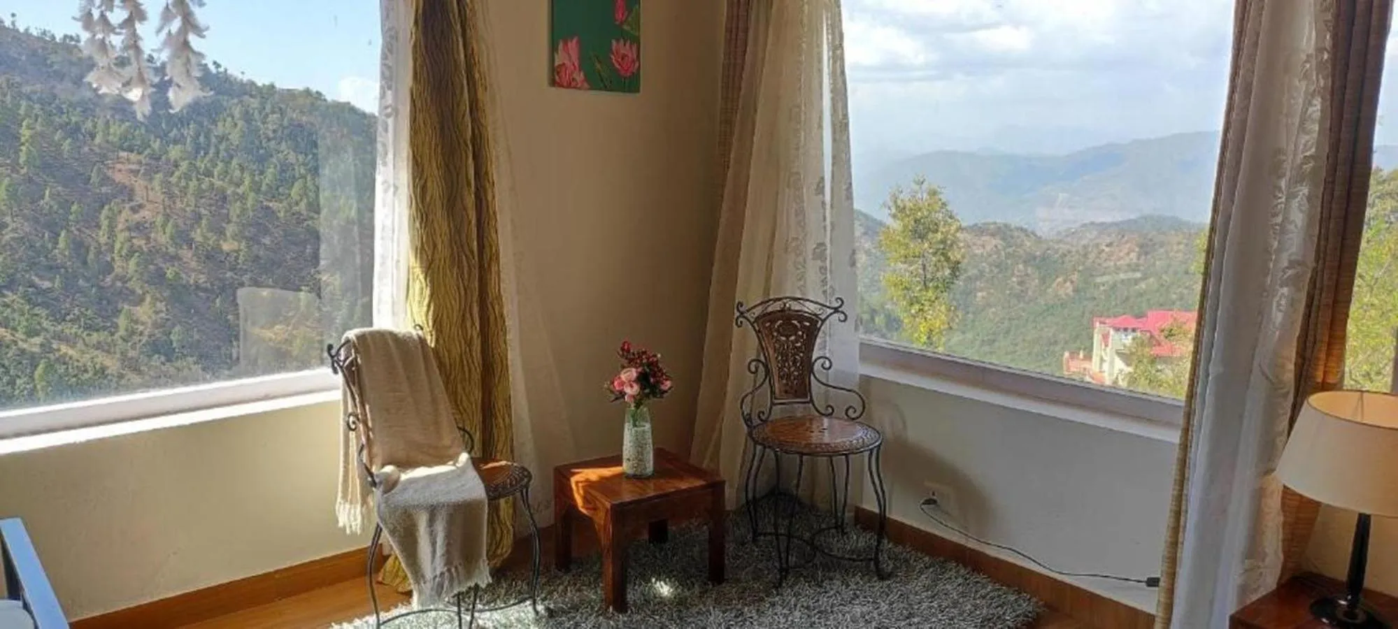 Katie's Abode, Hartola