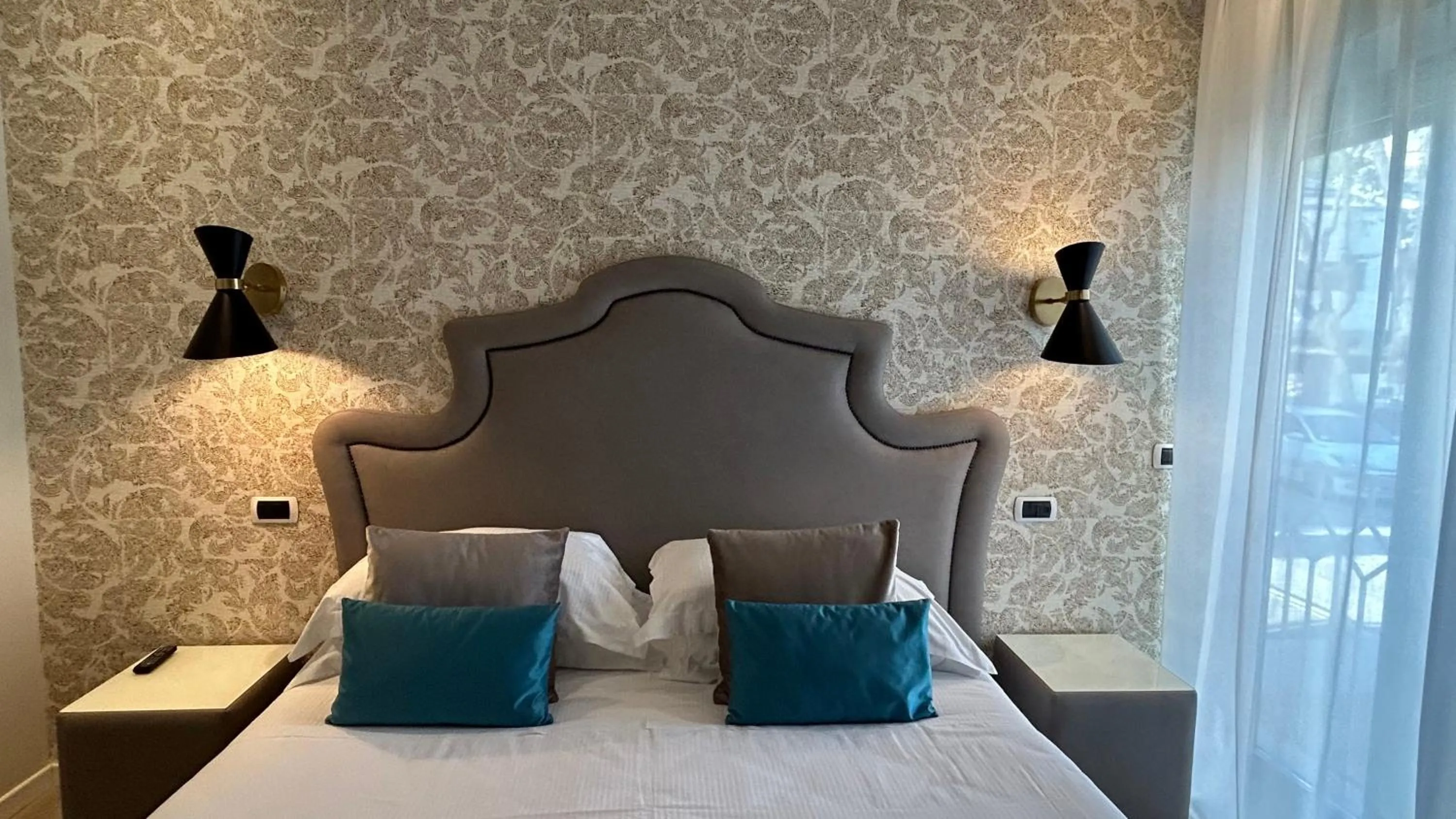 Bedroom, Bed in Residence Lungomare - Charming apartments