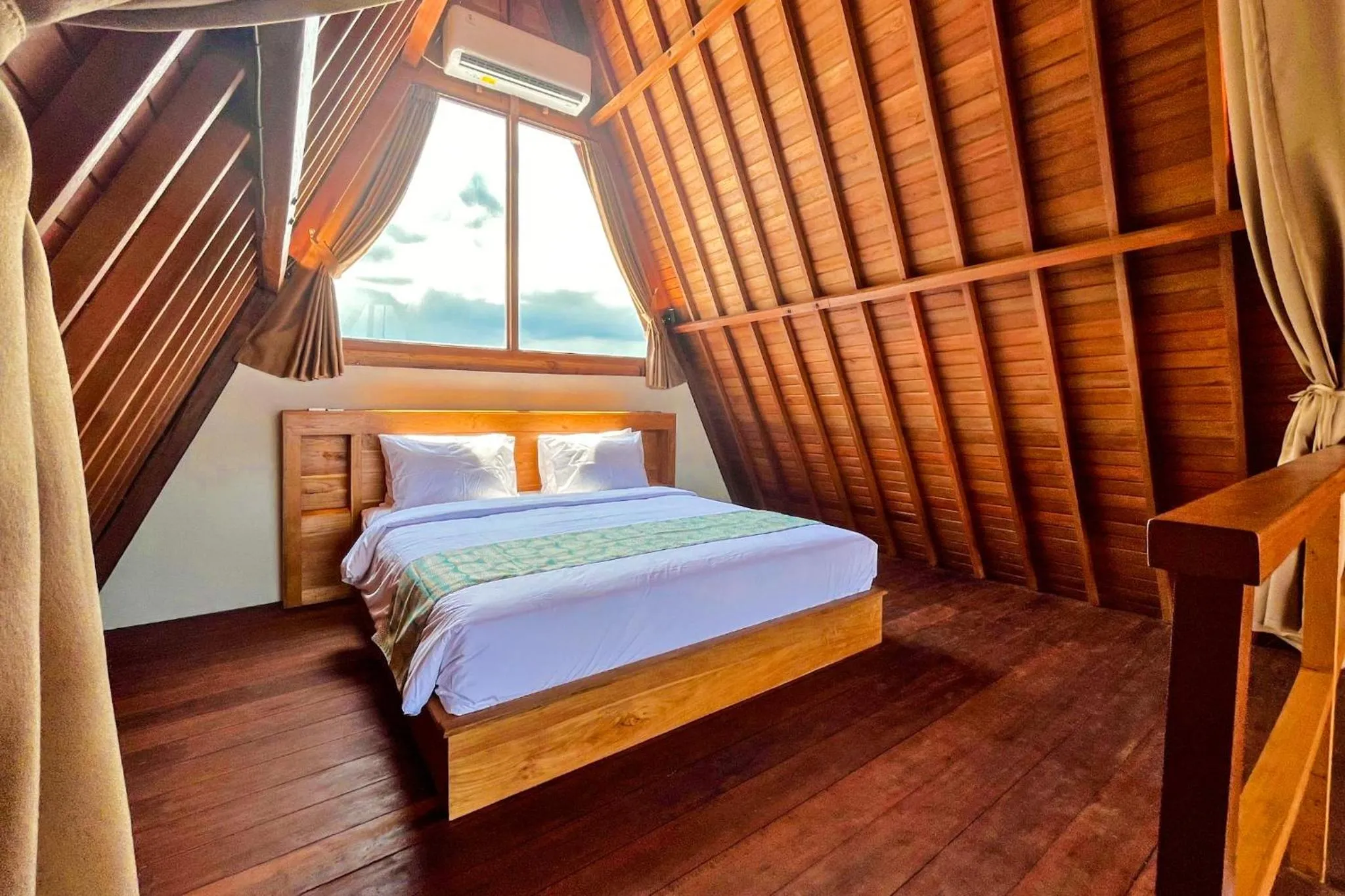 Bed in Campbar 4 by AGATA