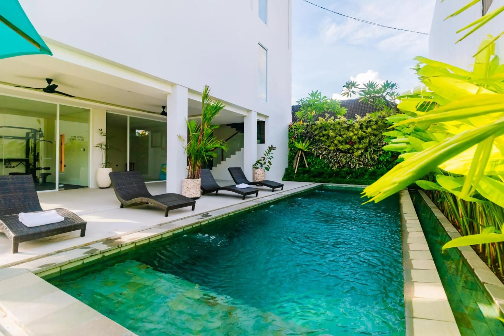 Property building in Campbar 4 by AGATA