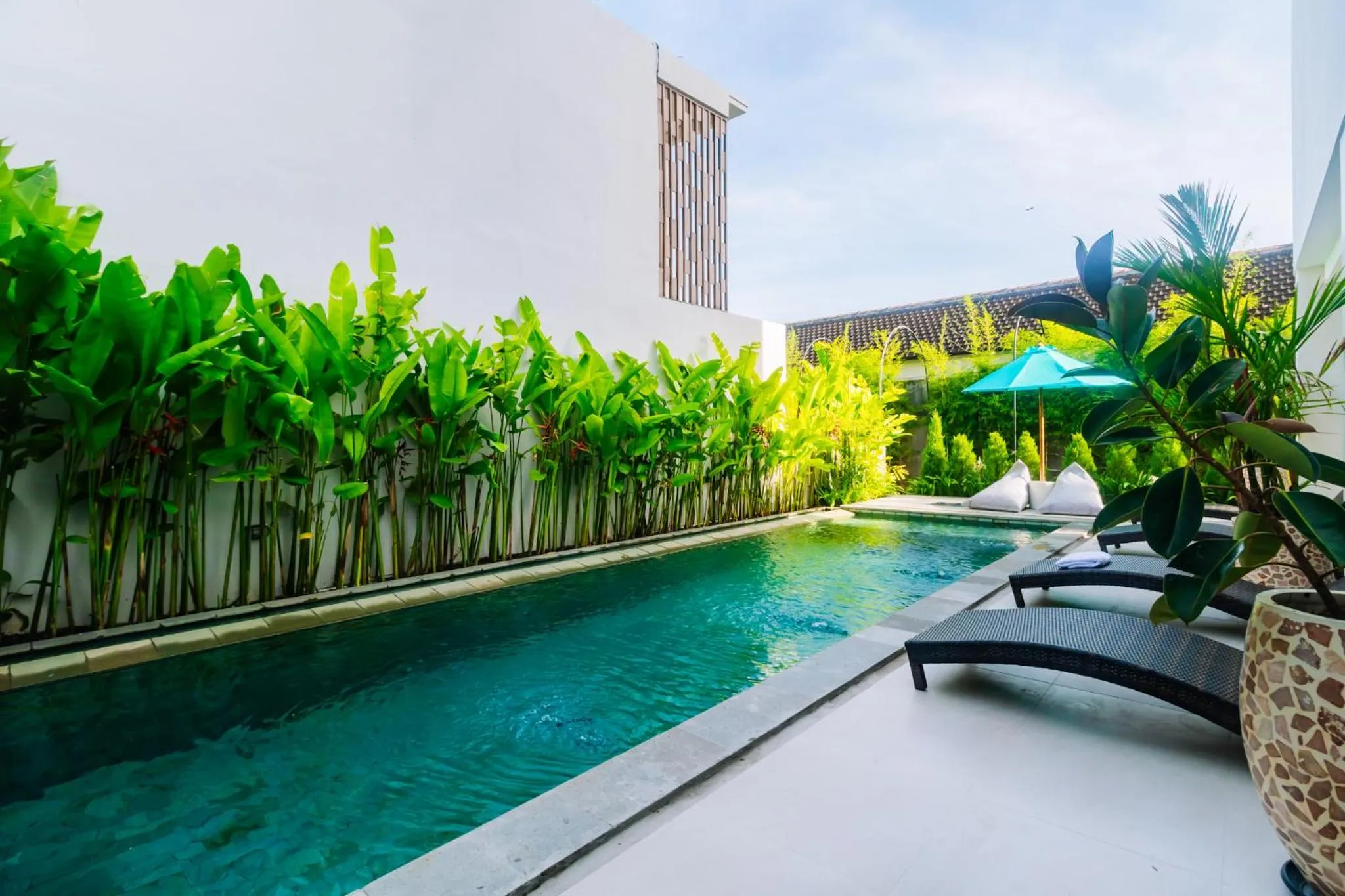 Day in Campbar 4 by AGATA