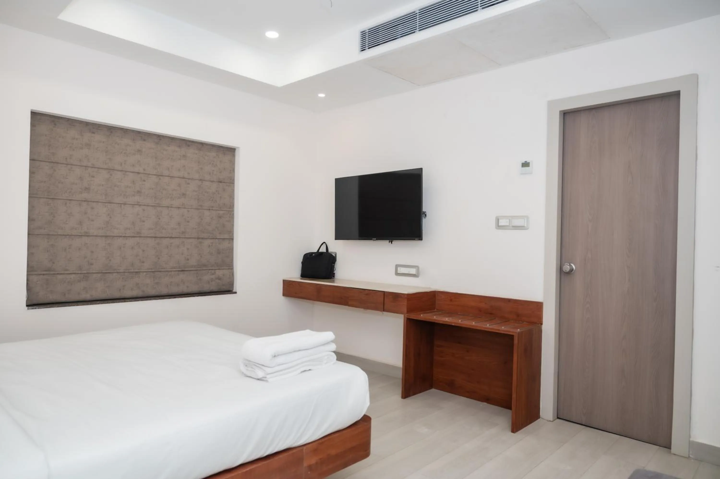 Bed in Gold Inn Exotica