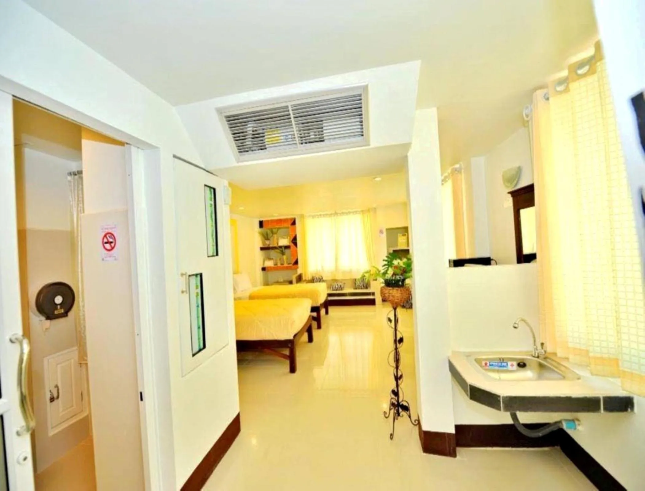 Bedroom, Bed in Win Hotel Phayao