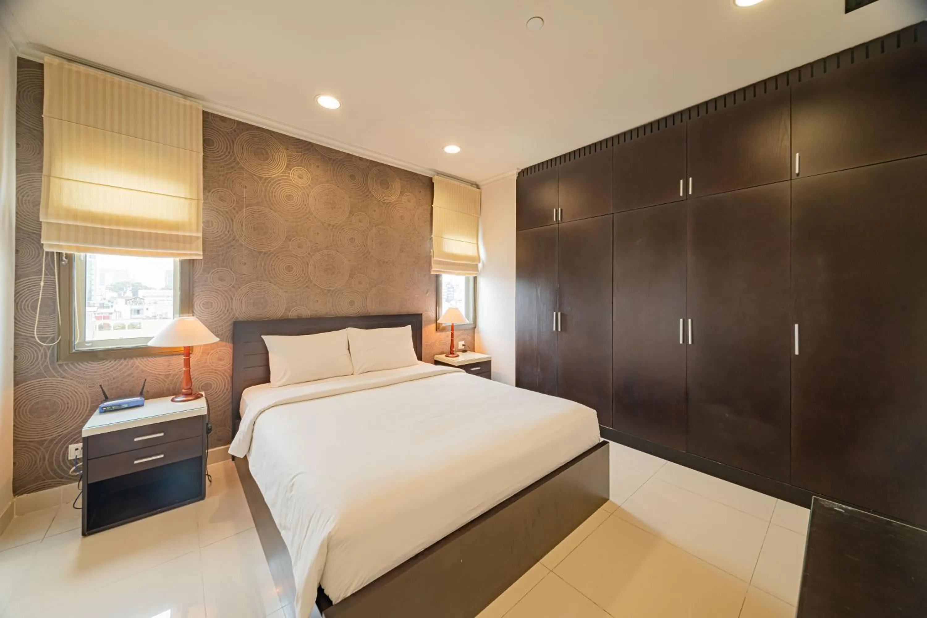 Bedroom, Bed in Mayfair Suites