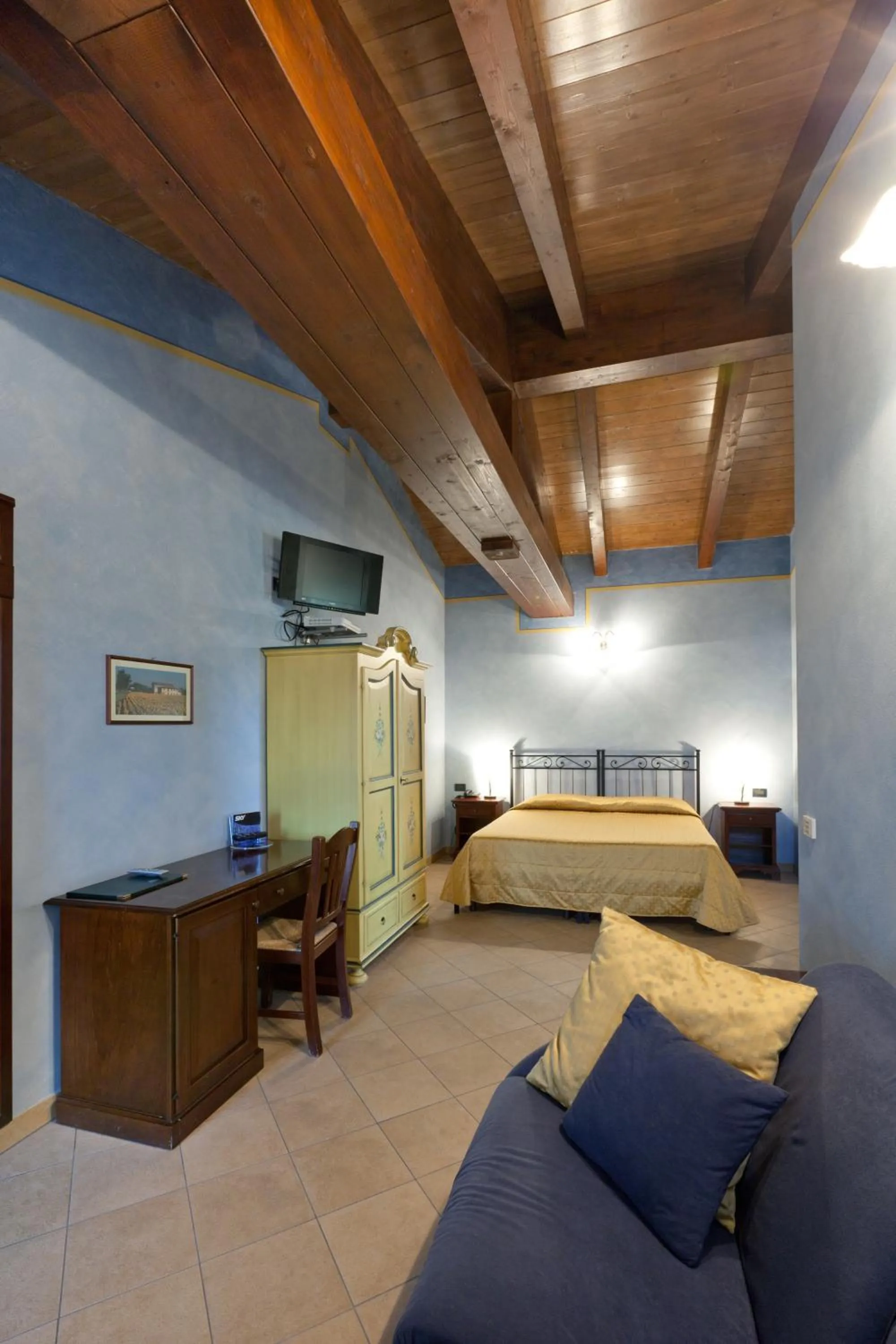 Photo of the whole room, Bed in Hotel del Rio Srl - RISTORANTE e Azienda agricola