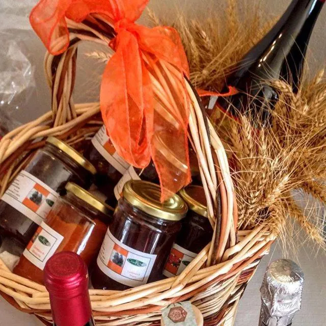 On-site shops in Hotel del Rio Srl - RISTORANTE e Azienda agricola