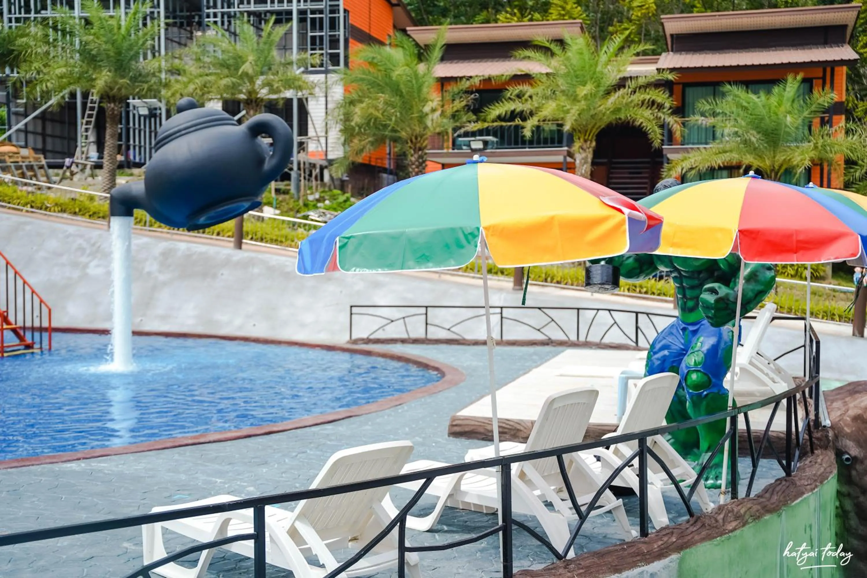 Day in Chomview Lanta Water Park Resort