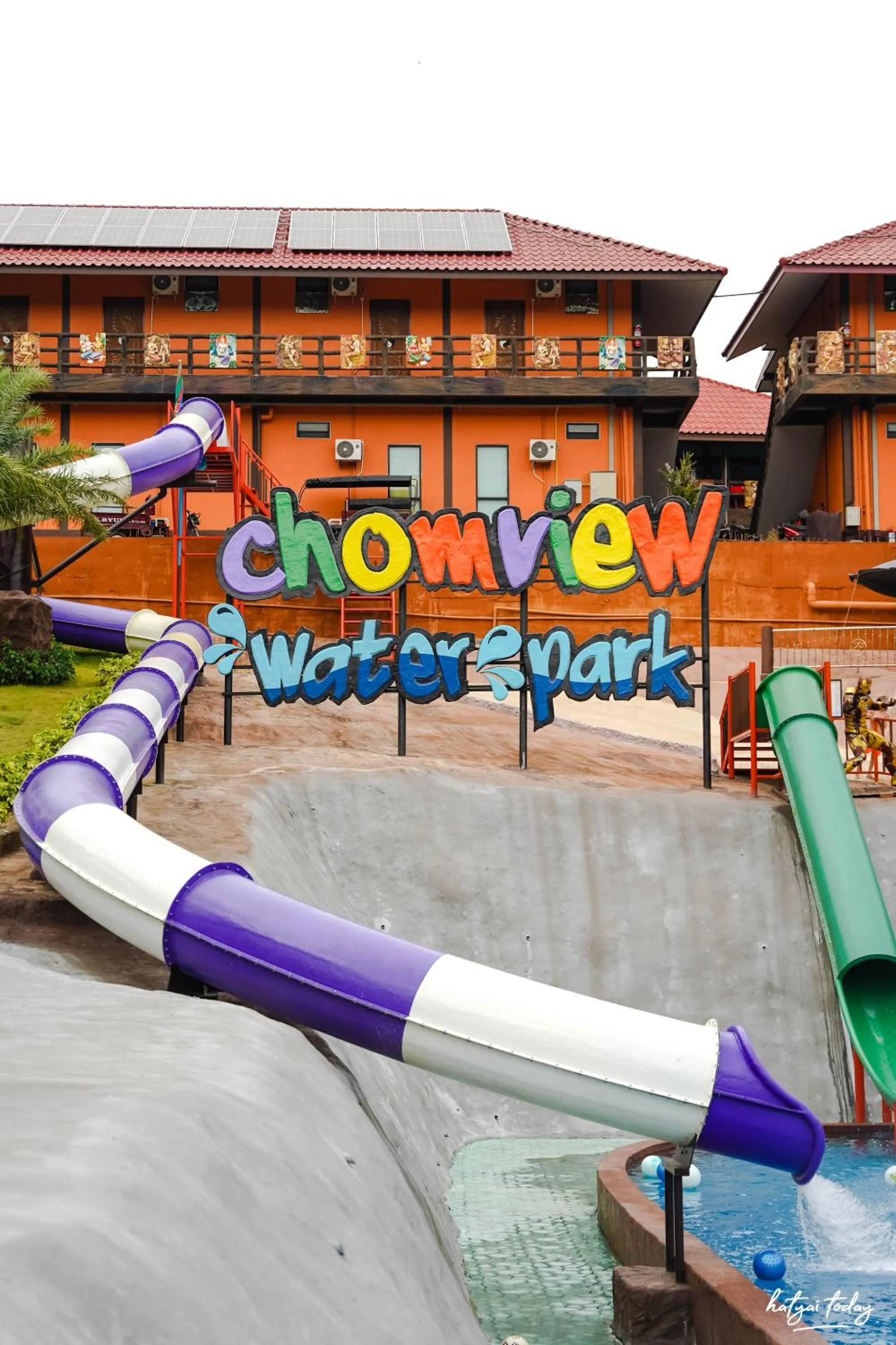 Day in Chomview Lanta Water Park Resort