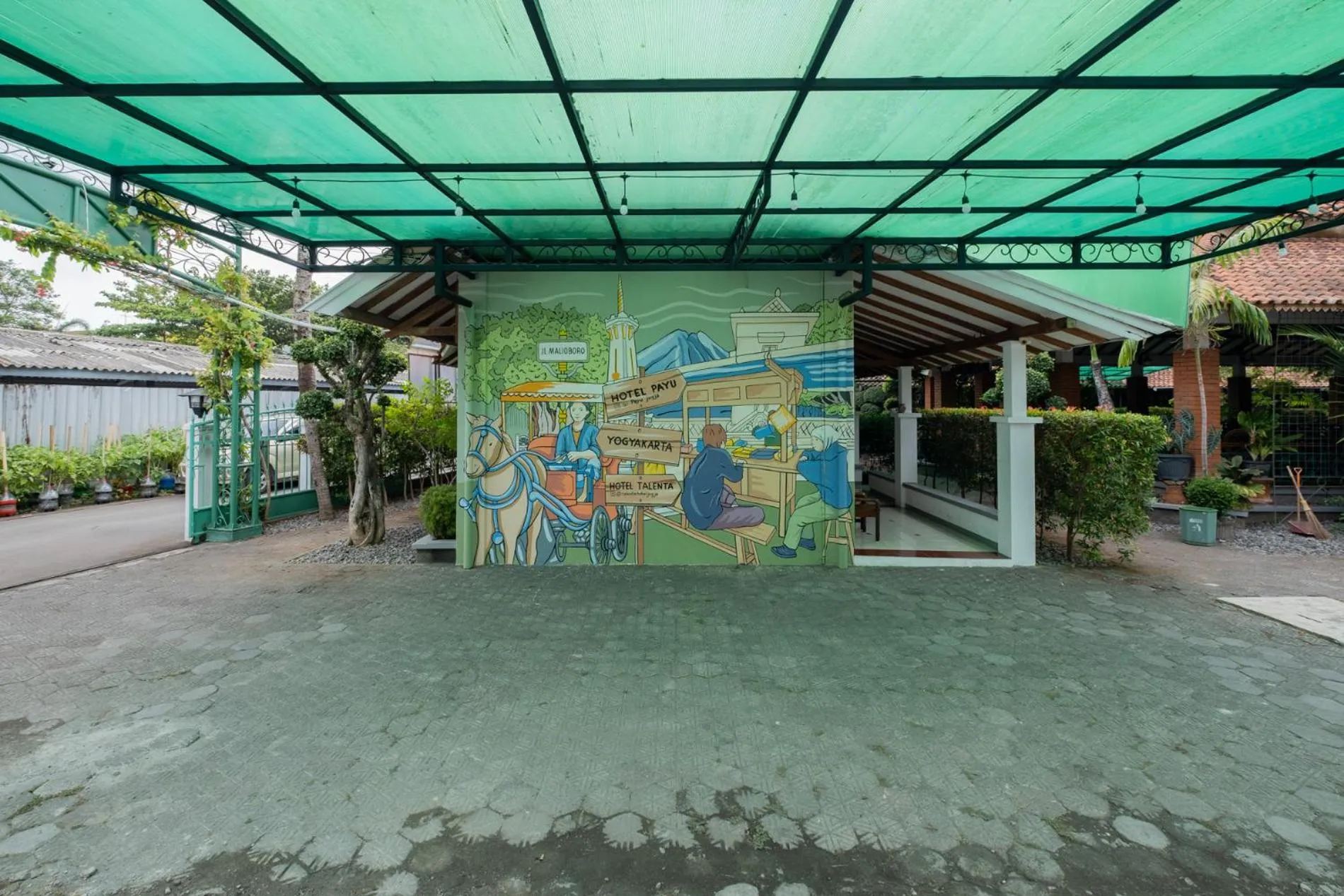 Property building in Hotel Talenta 3