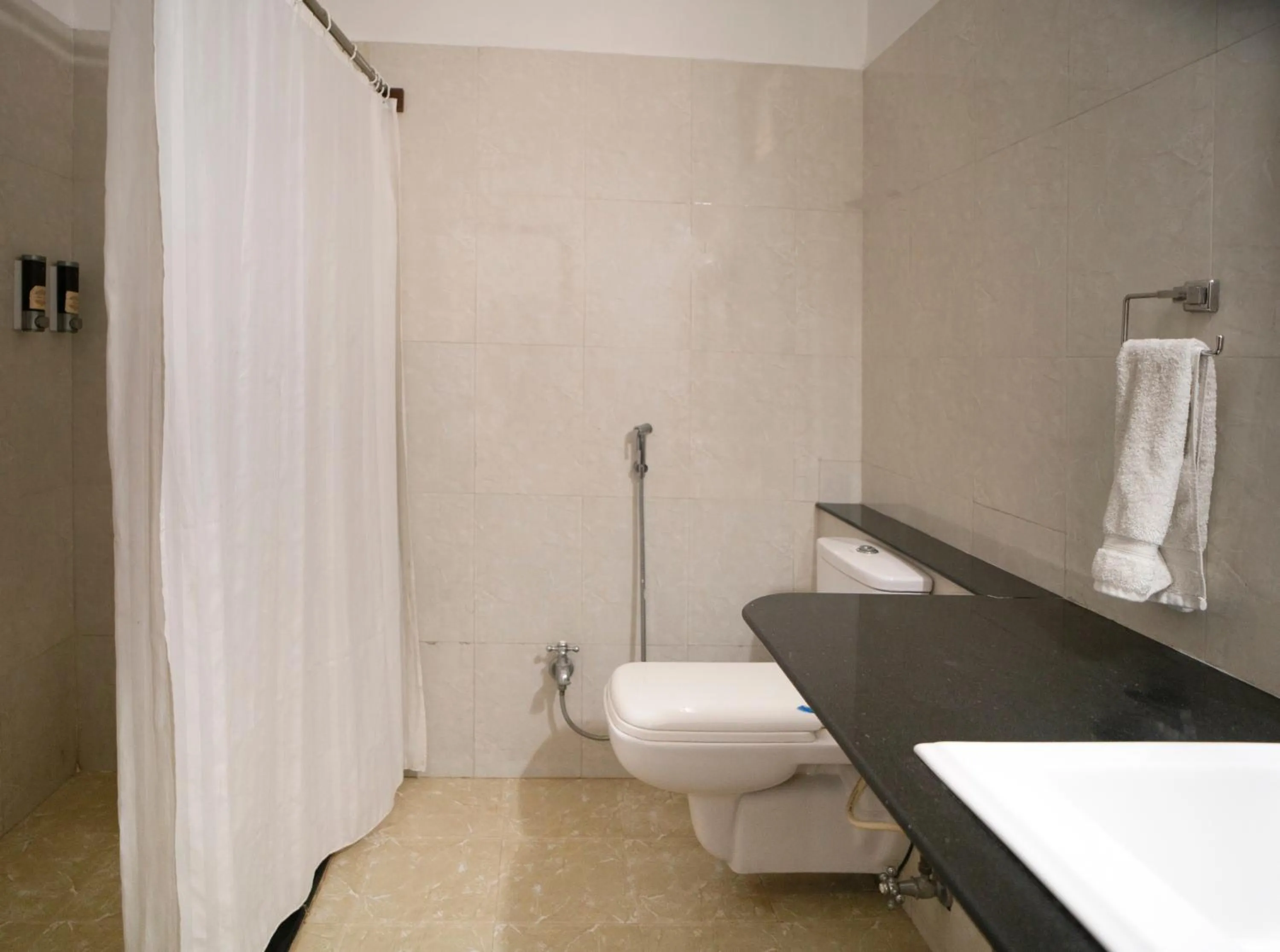 Bathroom in The Lavitra Lakeview Hotel