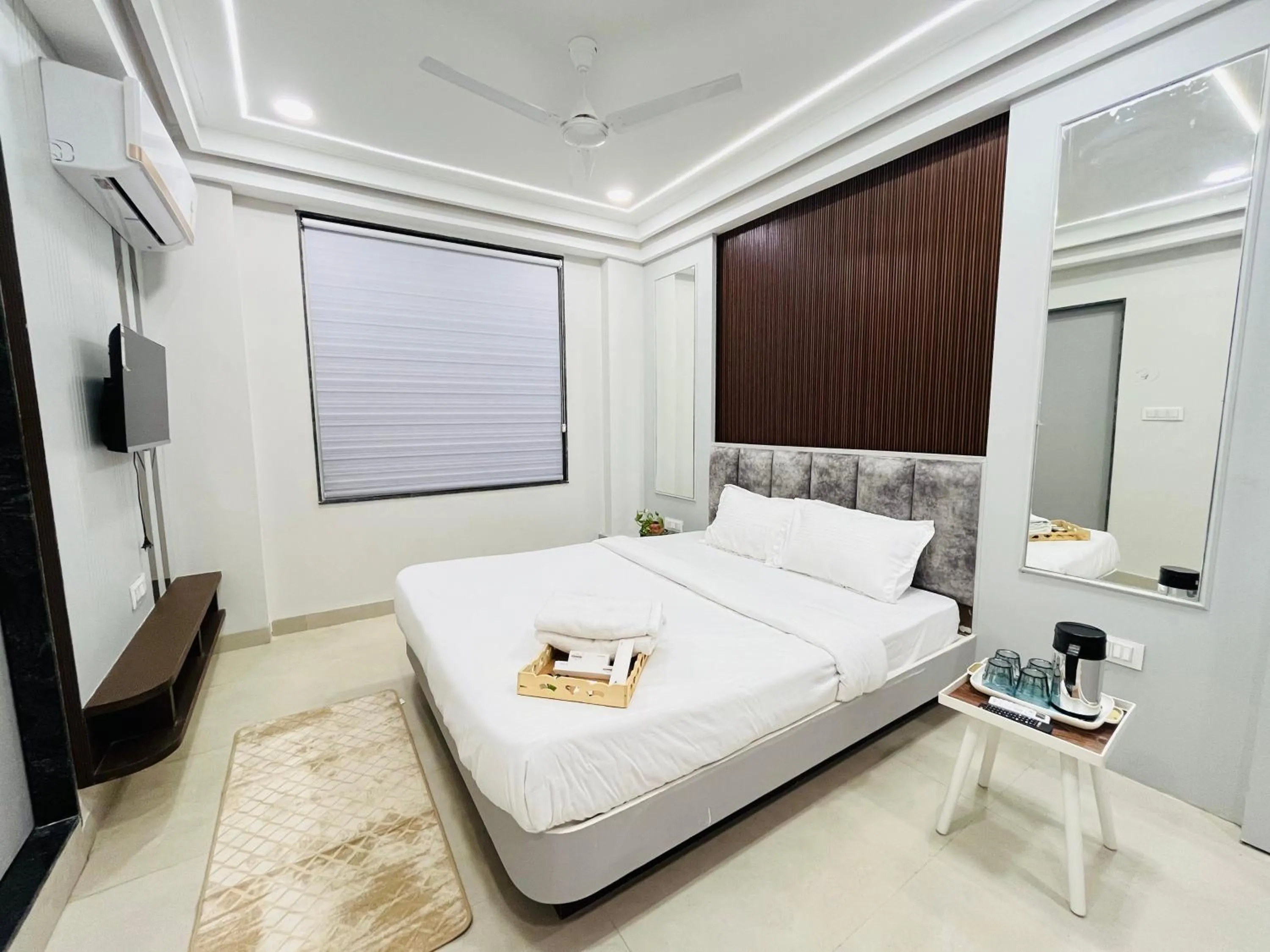 TV and multimedia, Bed in Hotel Padmawati Palace